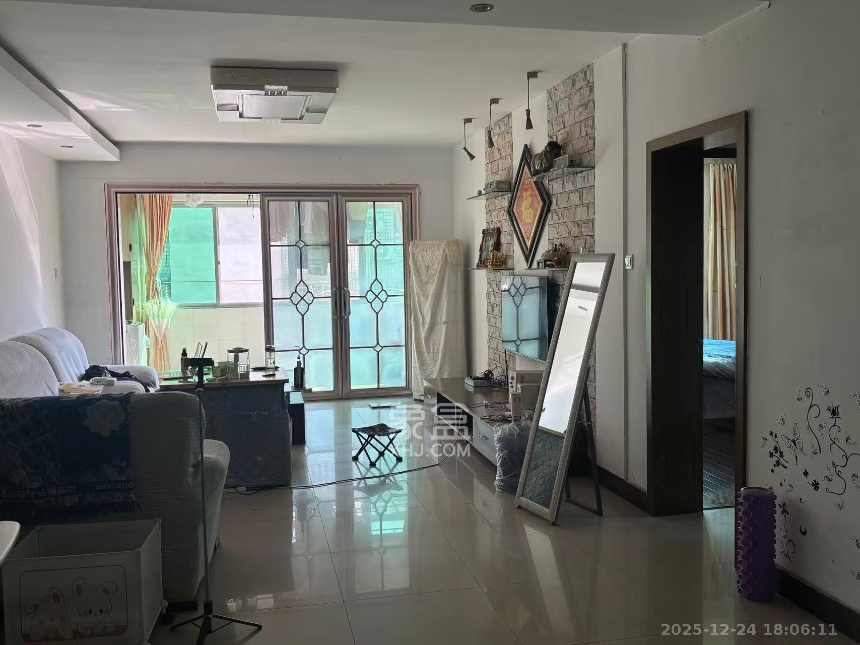 兰亭居  1室0厅0卫    1900.0元/月