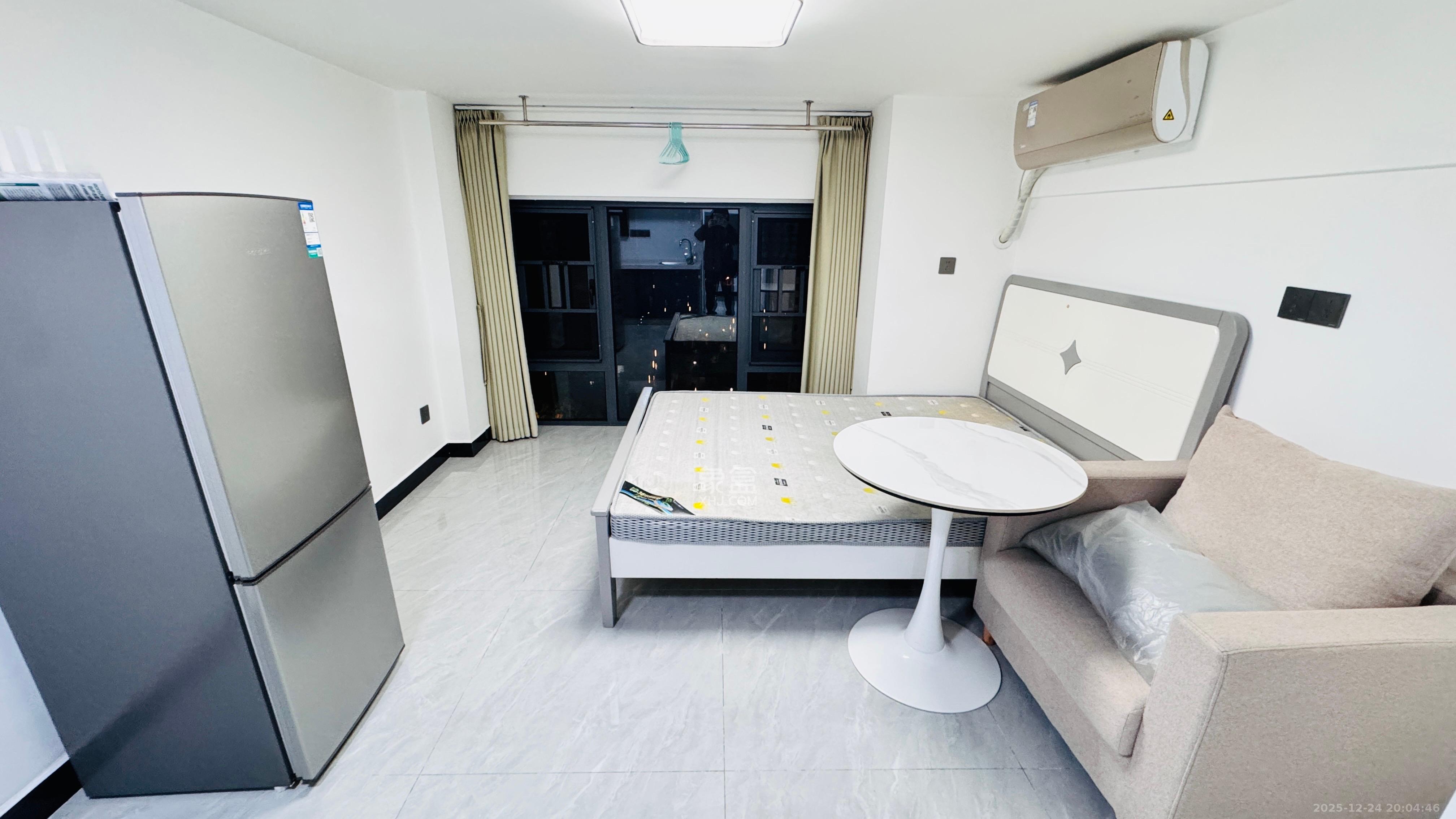 保利恒伟时光印象  1室1厅1卫    1100.0元/月