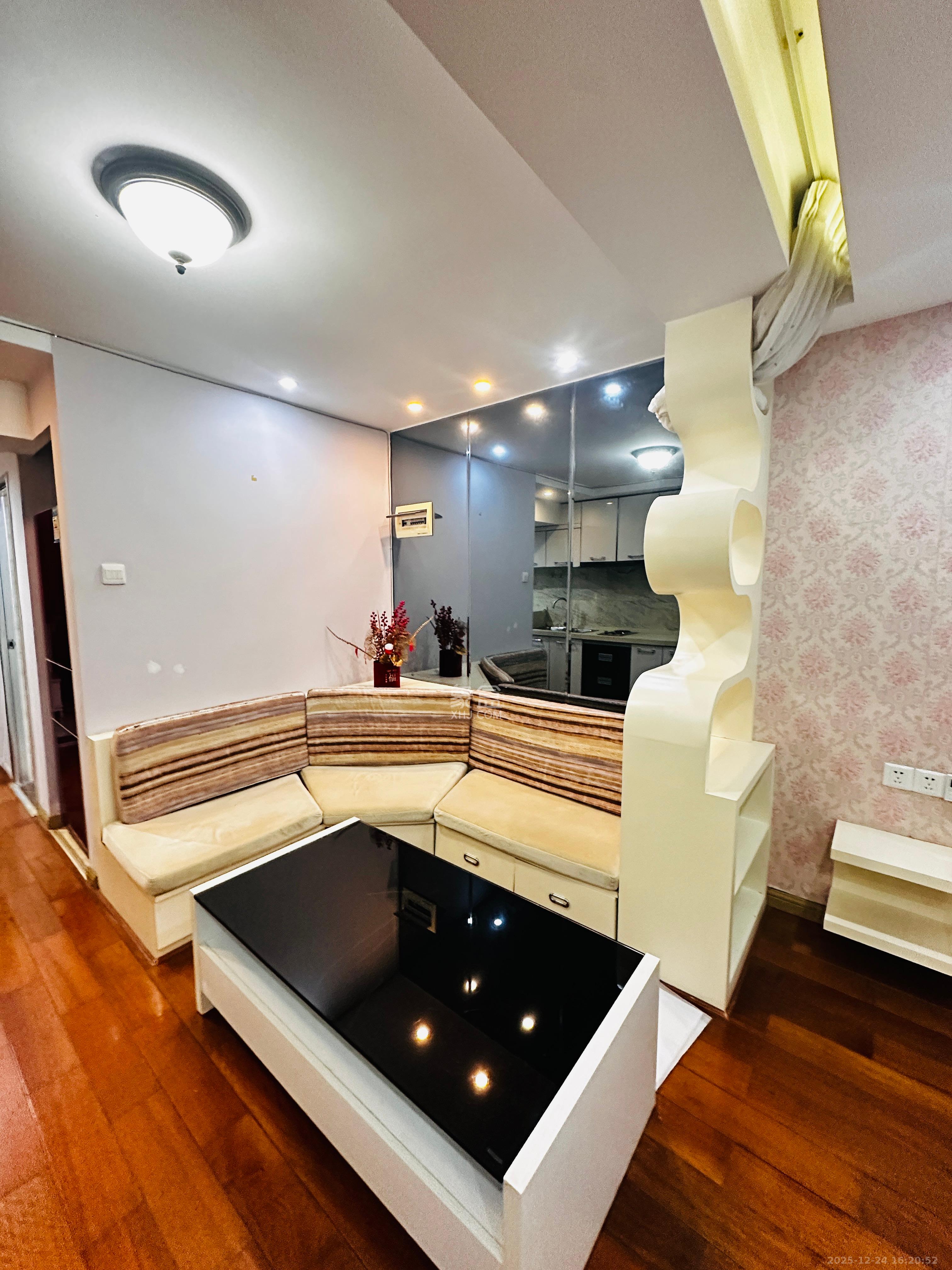 北辰三角洲E5区  1室1厅1卫    1800.0元/月