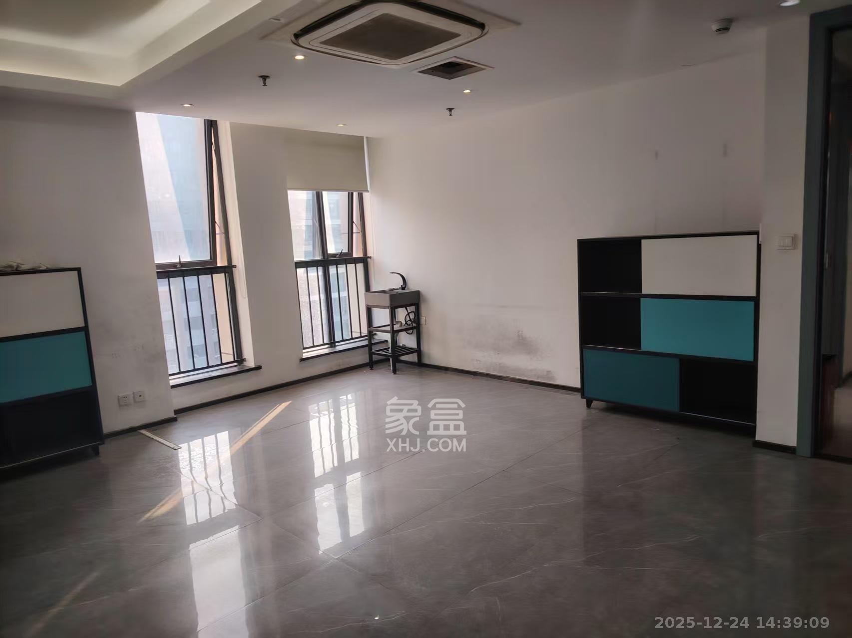 新长海广场   580.0㎡      20000.0元/月室内图