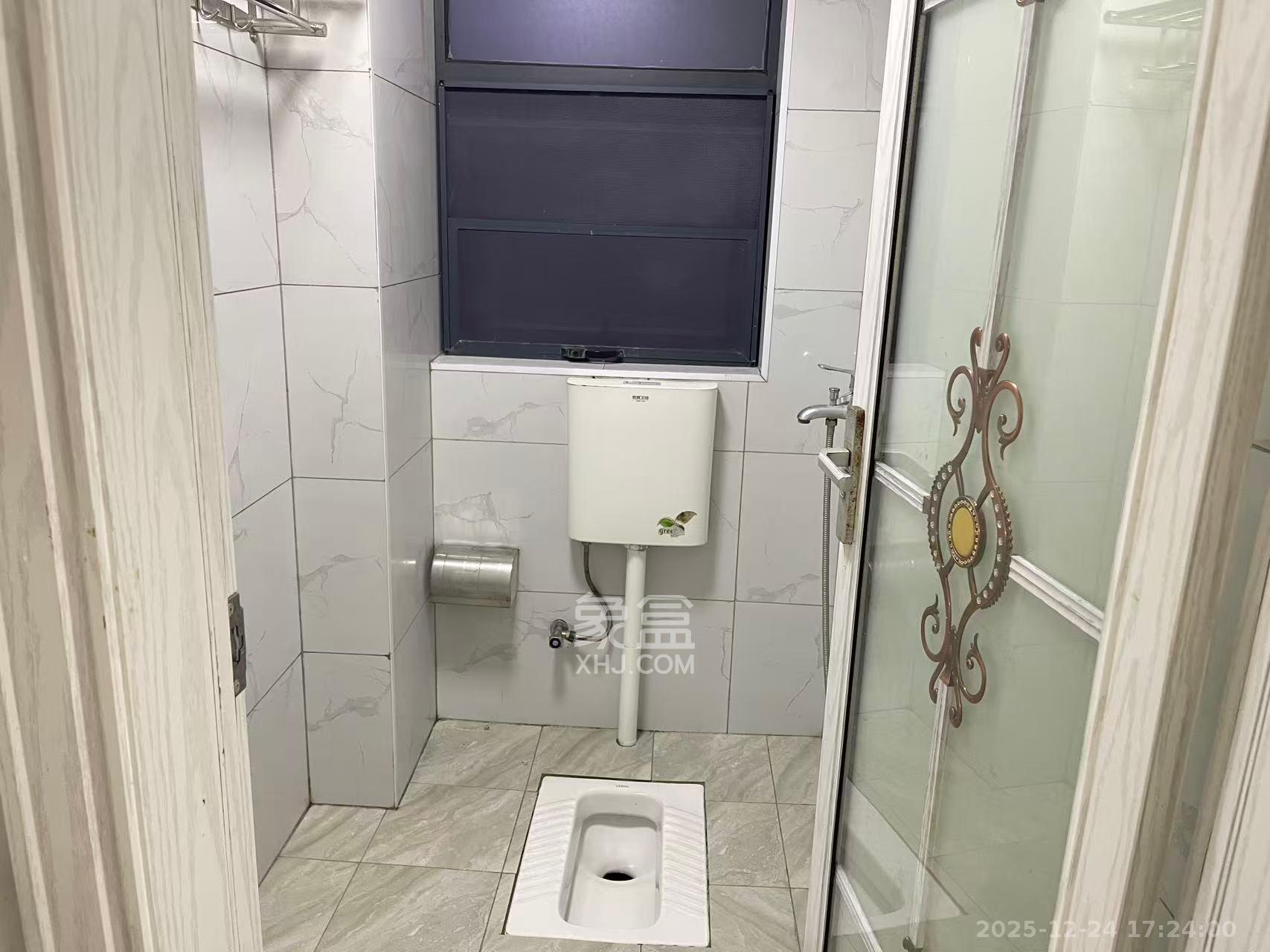 兴和佳苑安置小区  2室1厅1卫    1800.0元/月