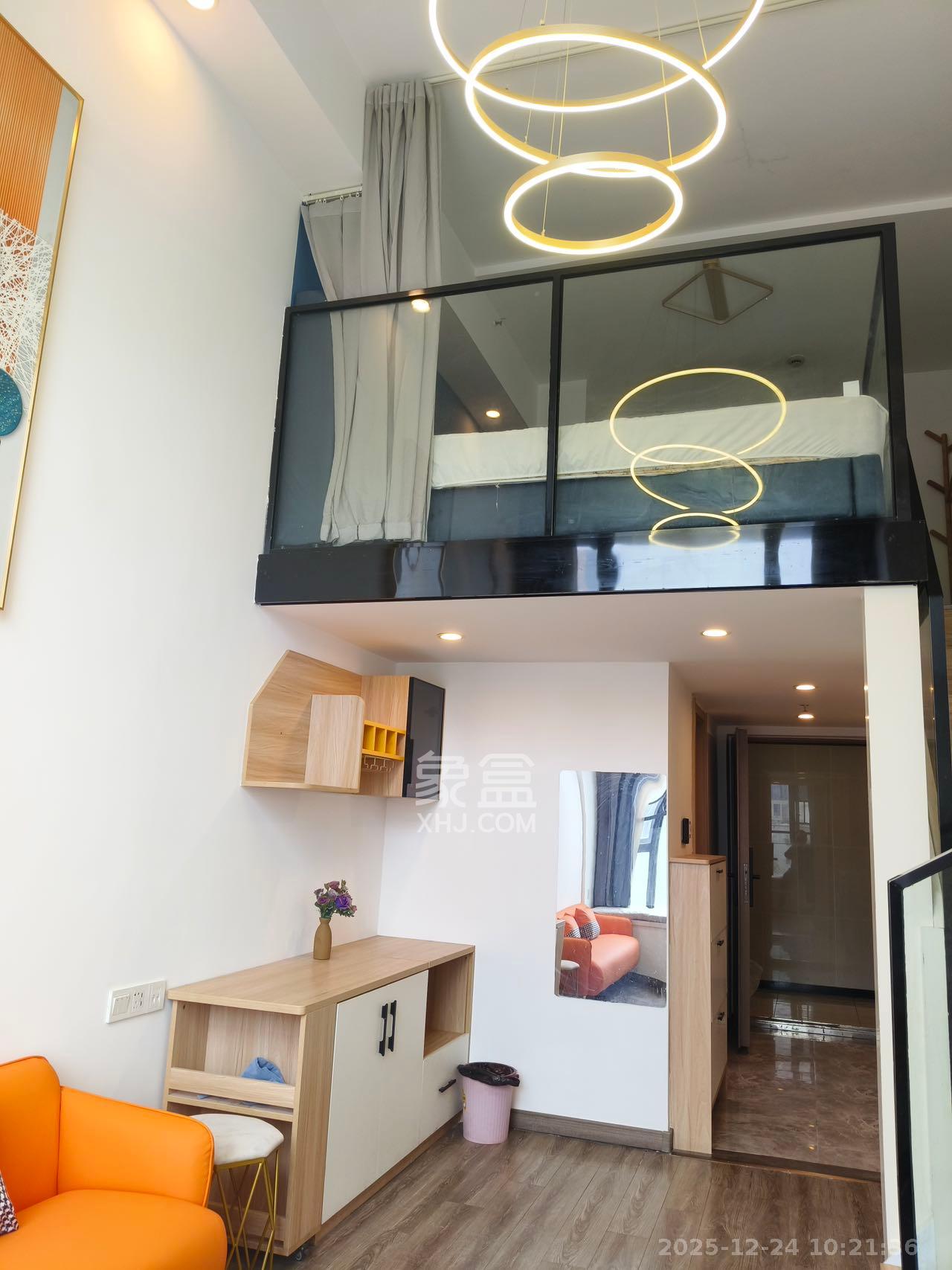 卓越浅水湾  1室1厅1卫    1780.0元/月