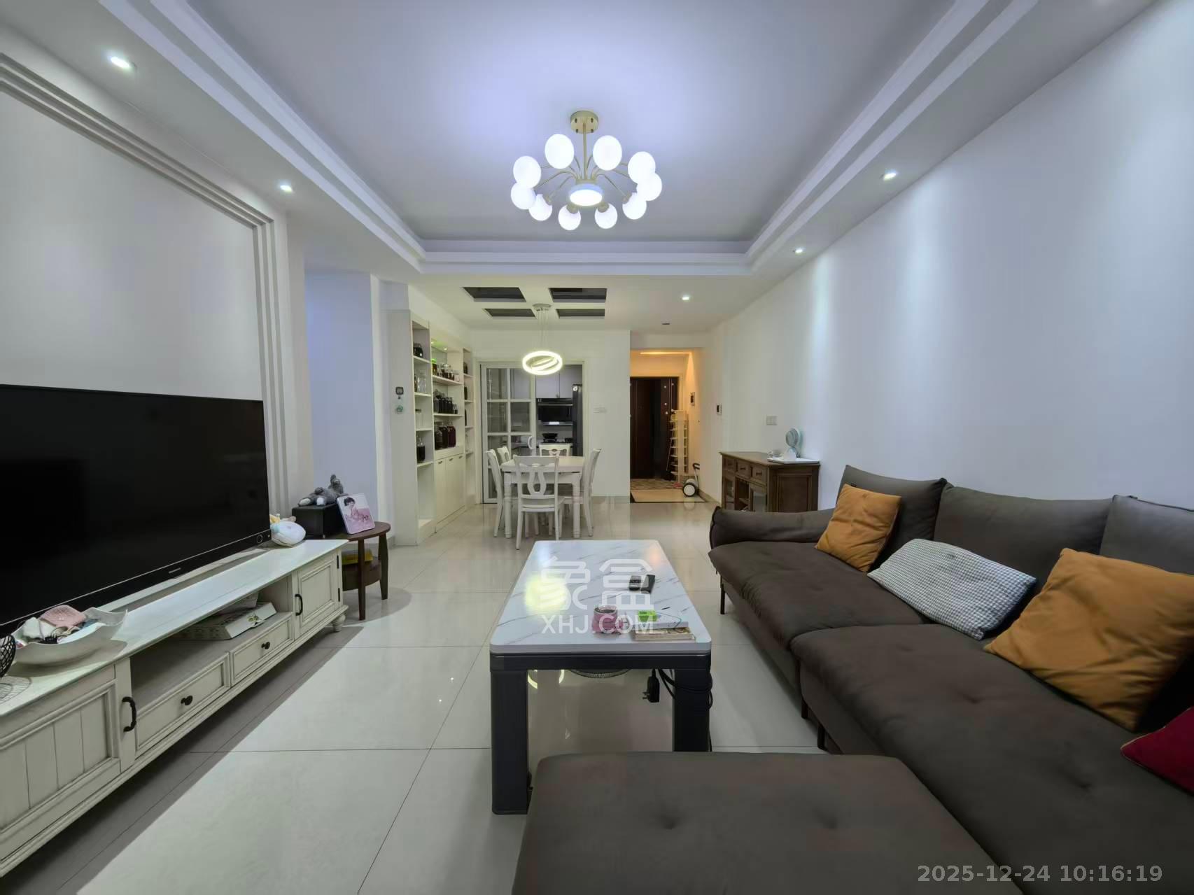 莱茵城  3室2厅1卫    2200.0元/月