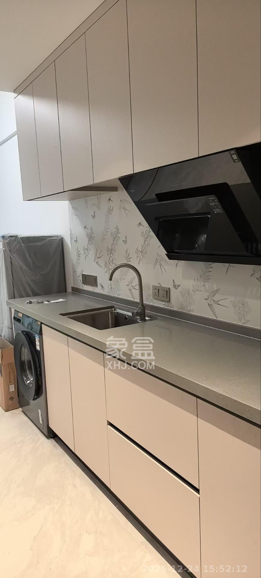 恒大誉府（融誉商业中心）  1室0厅0卫    2200.0元/月