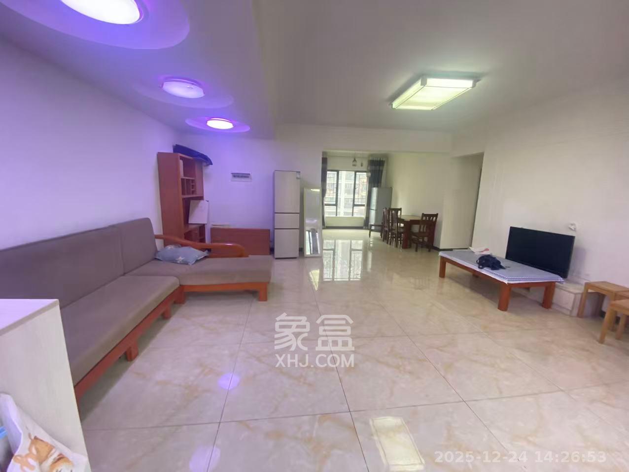 高信向日葵  3室2厅1卫    2600.0元/月