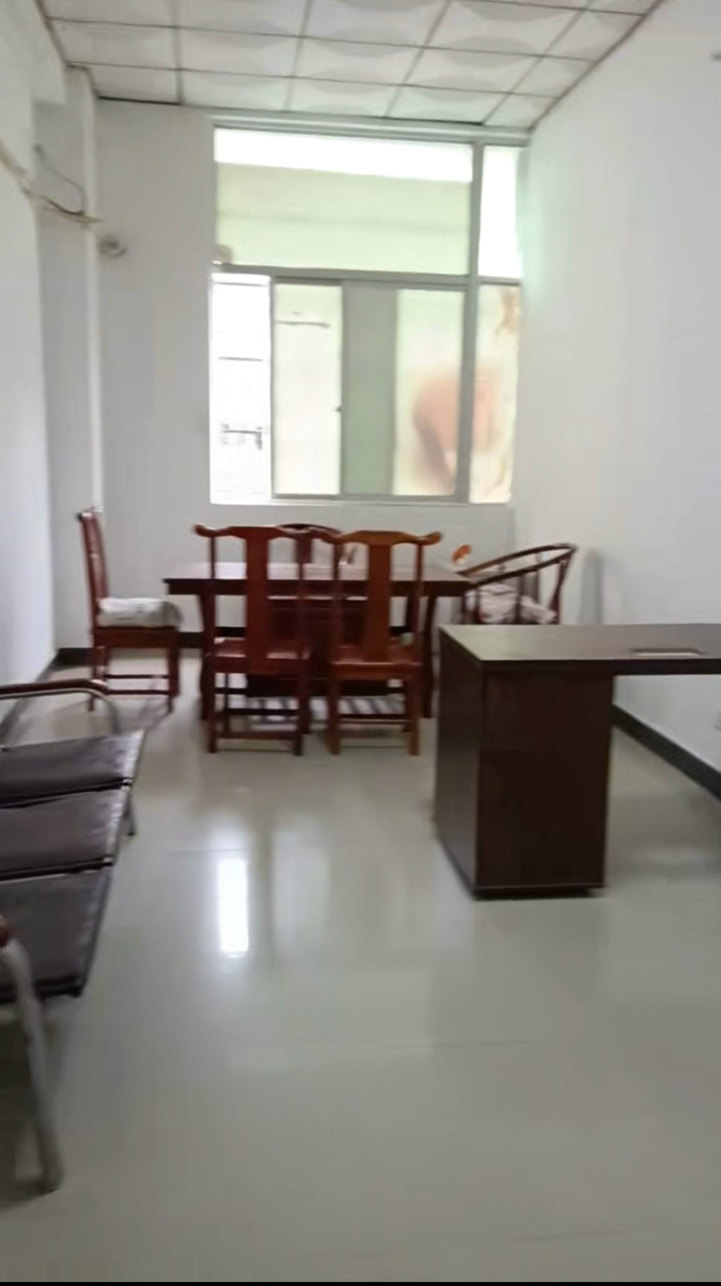 嘉茂大厦  1室0厅1卫    1500.0元/月