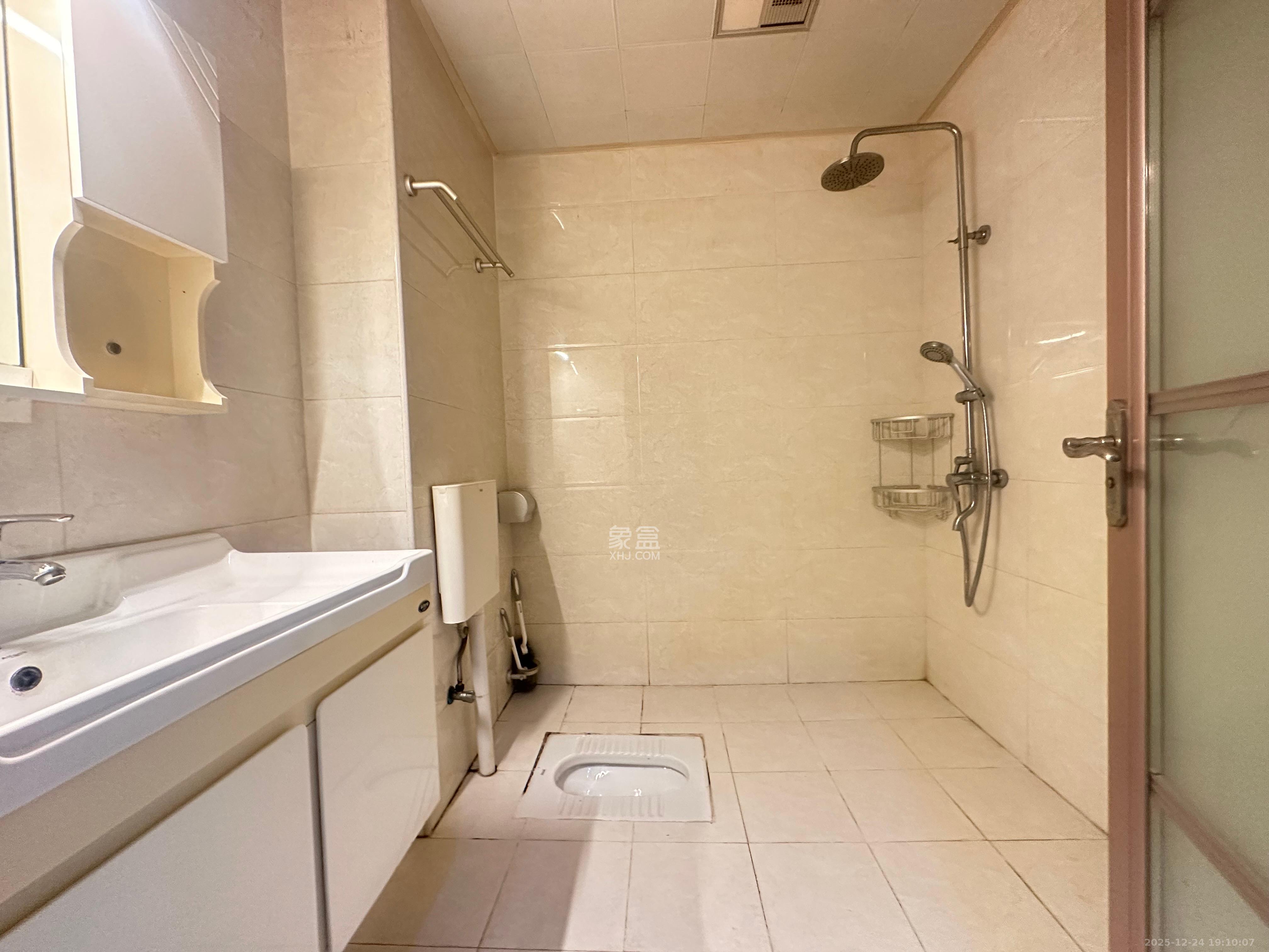 保利麓谷林语I区   49.24㎡      1500.0元/月室内图