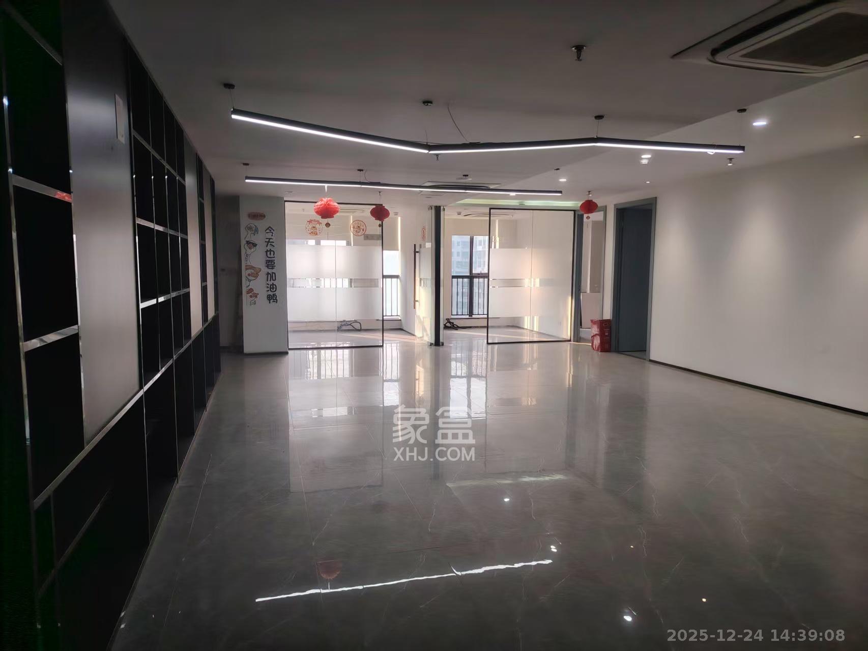 新长海广场   580.0㎡      20000.0元/月室内图