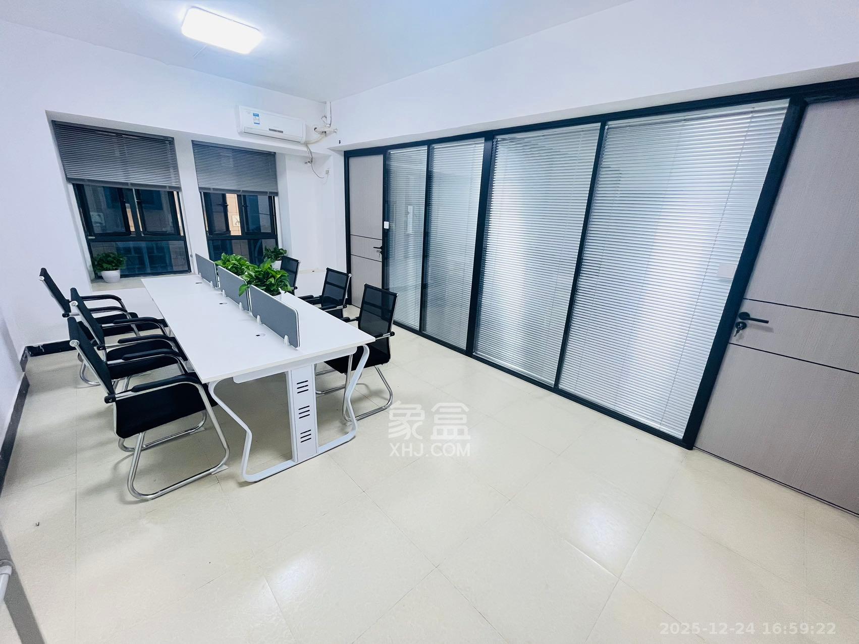 建发汇金国际   110.0㎡      3500.0元/月室内图