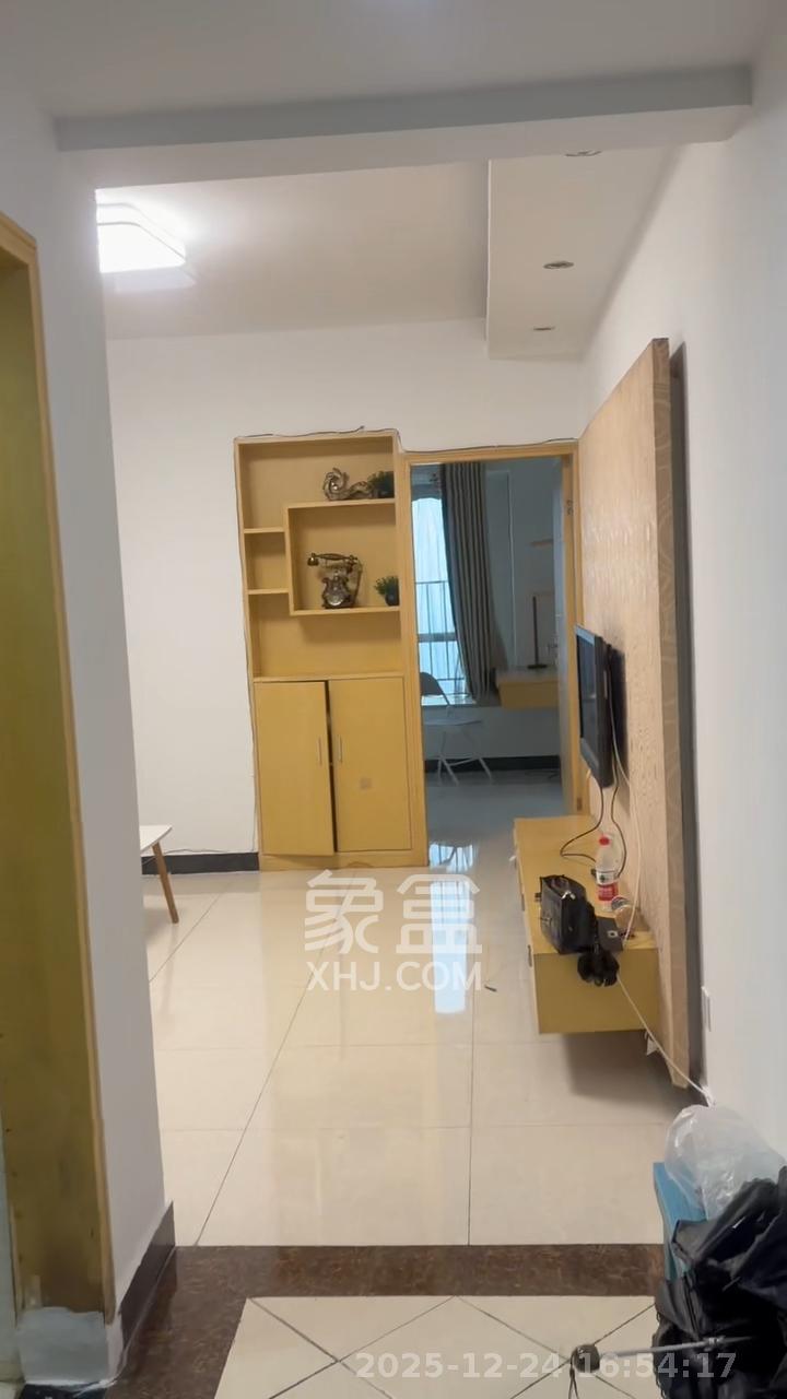 星尚520  1室1厅1卫    1400.0元/月