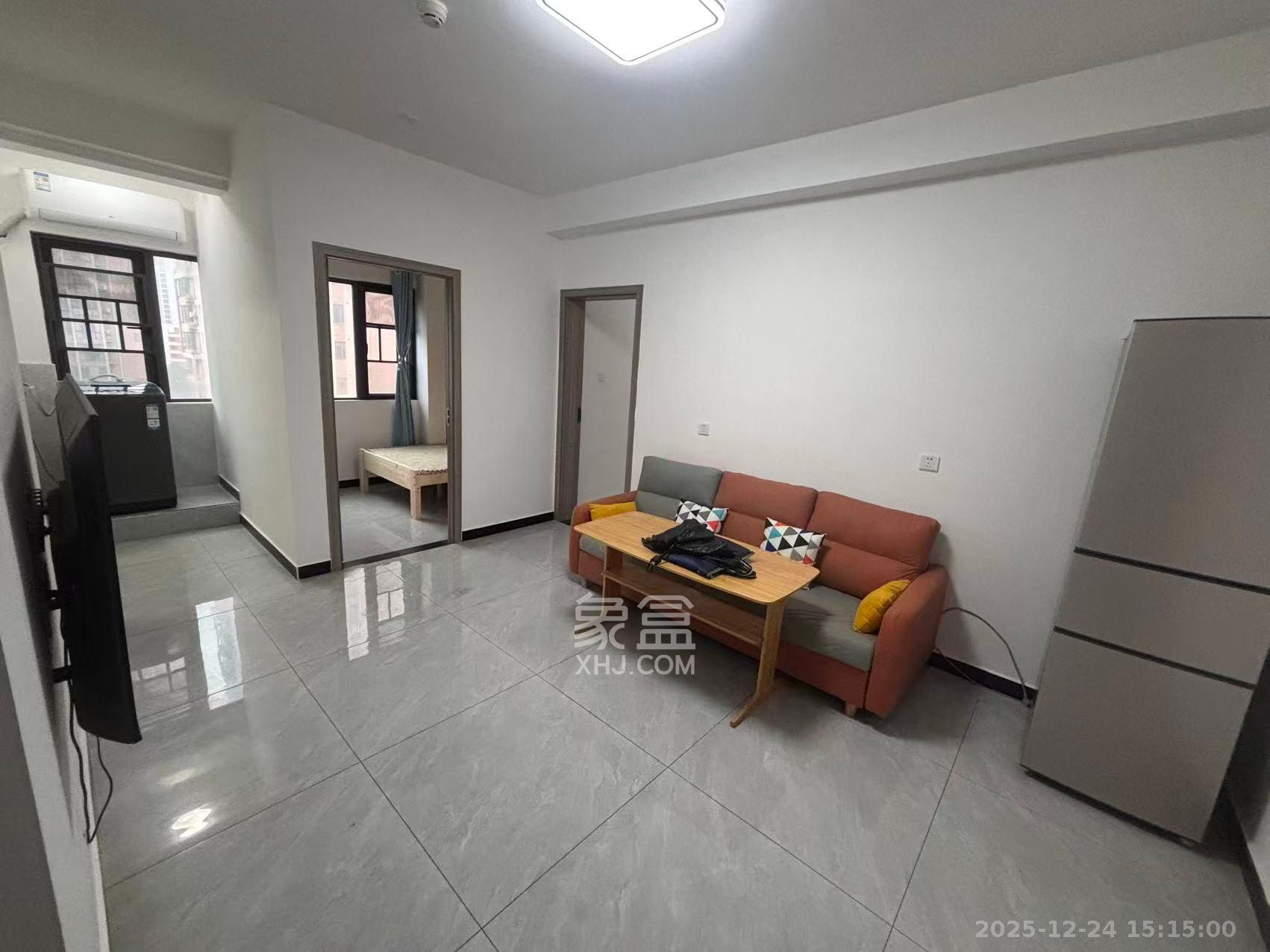 潇湘名城(新里程潇湘名城)  2室2厅1卫    2300.0元/月