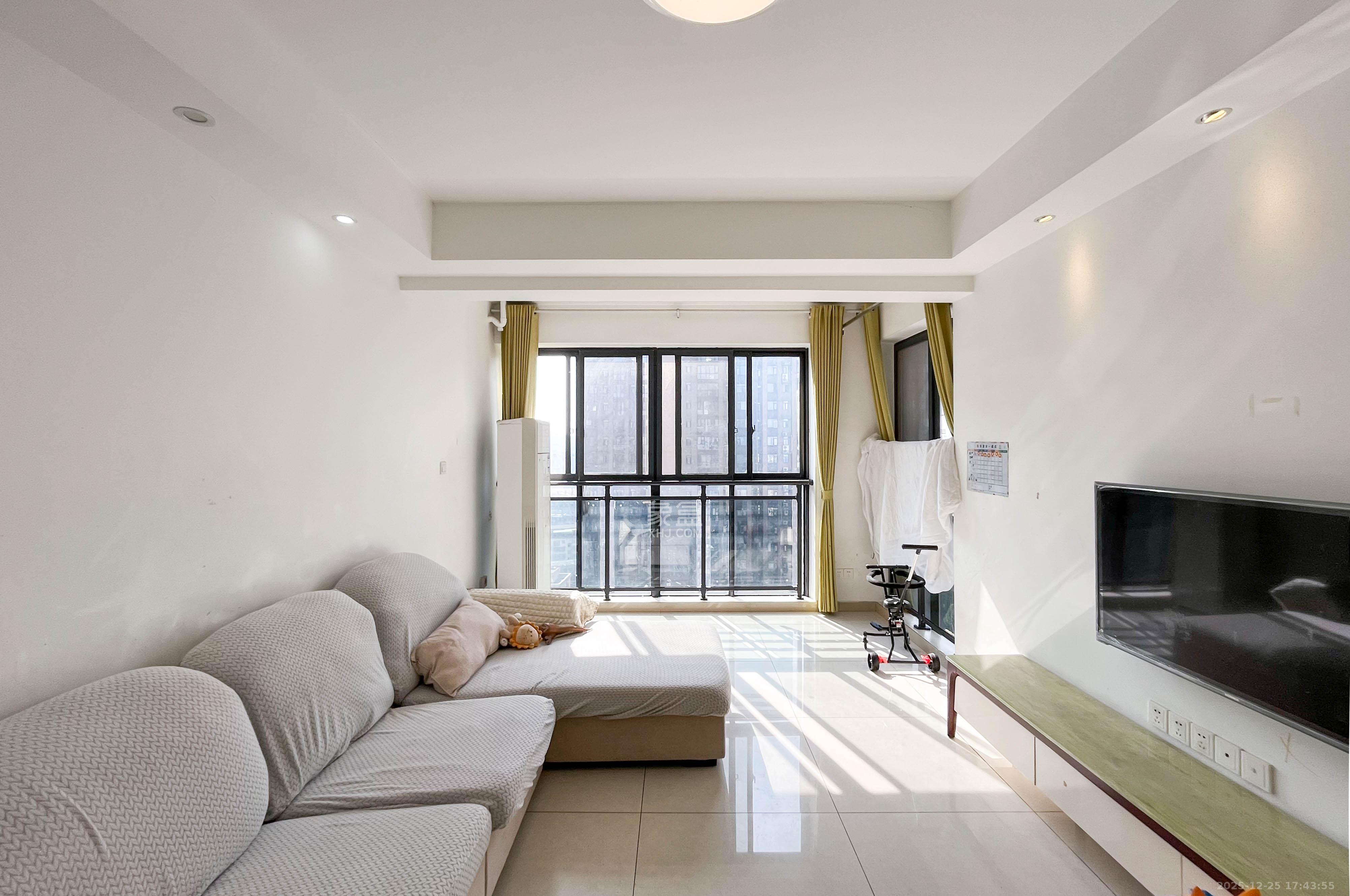 中央美郡  1室2厅1卫    95.0万