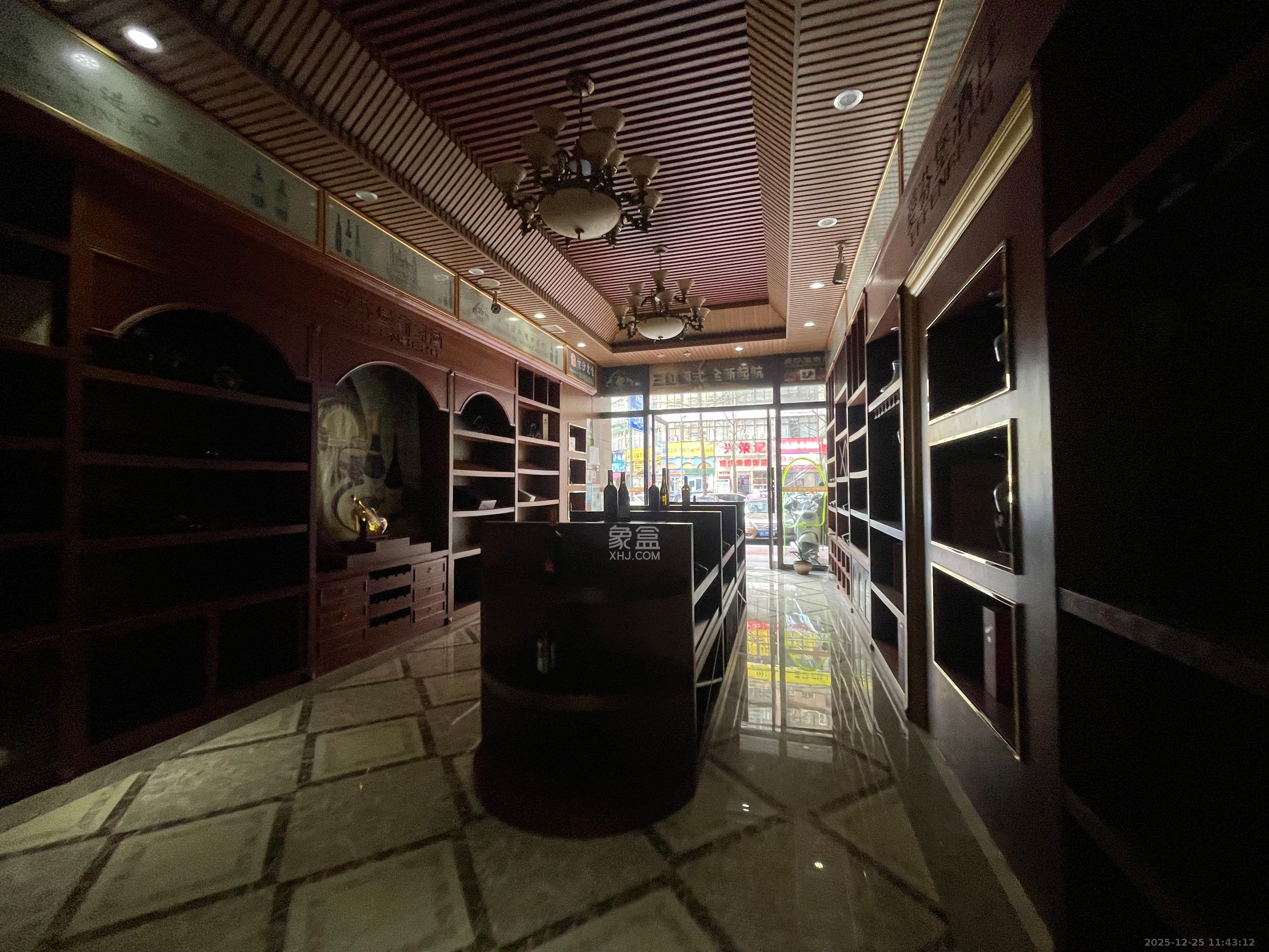 华润凤凰城三期   285.0㎡      12000.0元/月室内图