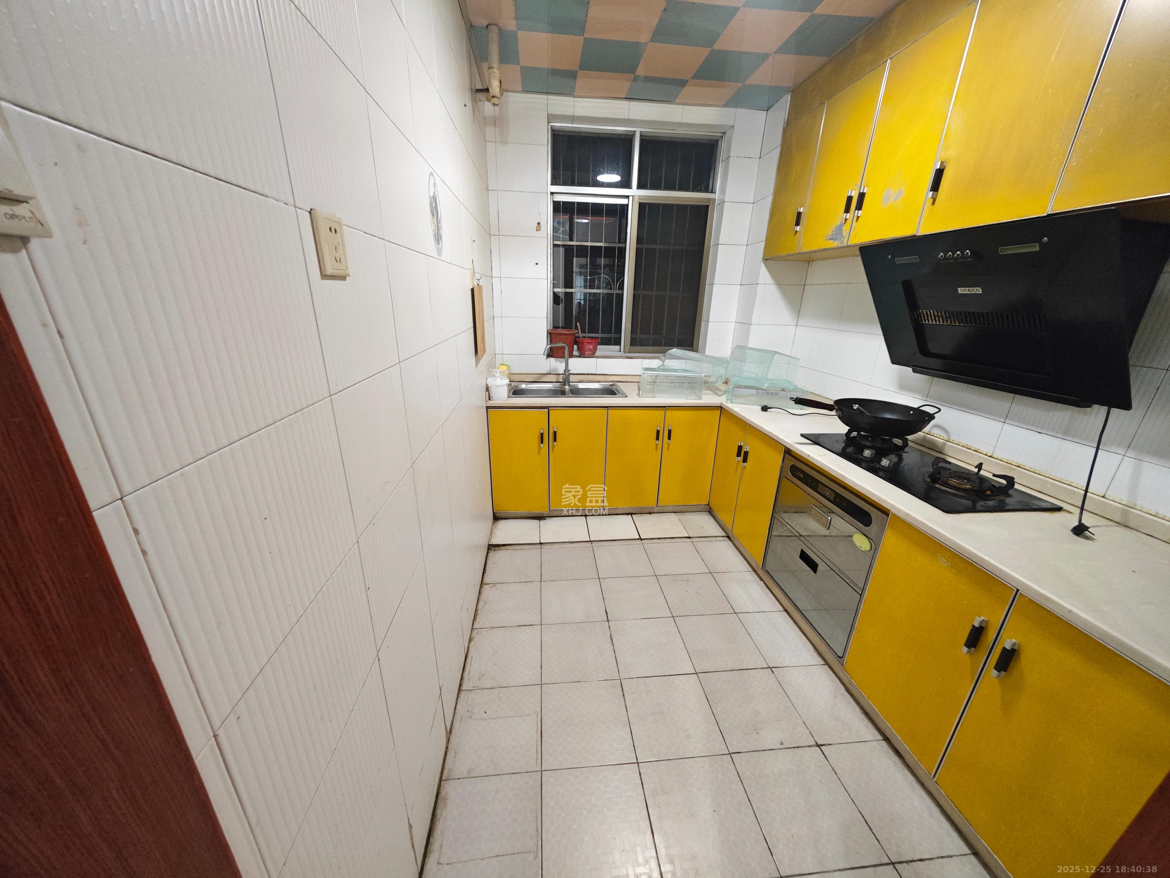 红星商务楼（红星蔬菜批发大市场）  3室2厅1卫    1600.0元/月室内图