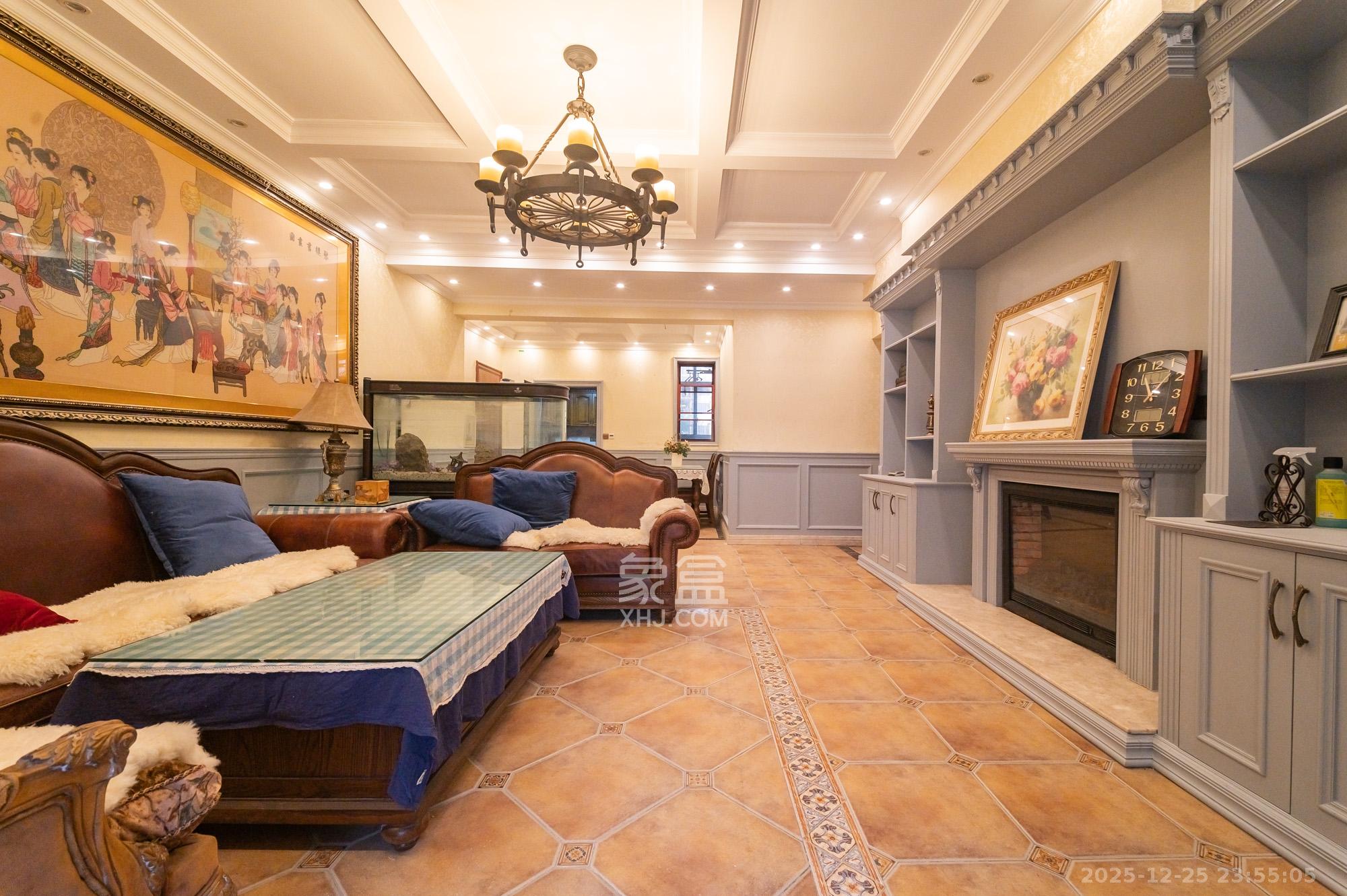 星湖湾一期洋房  4室2厅2卫    148.0万