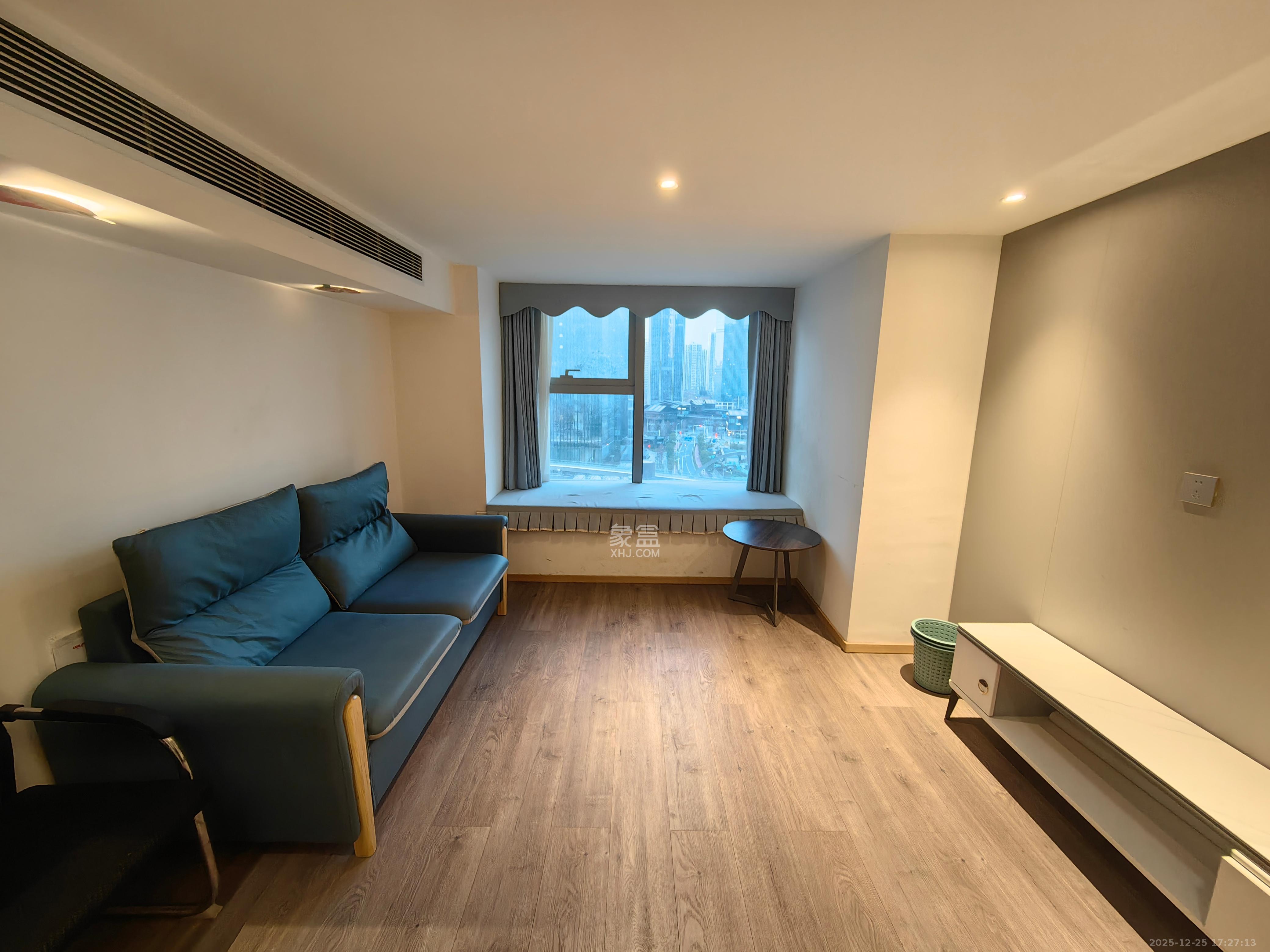 正荣梅溪紫阙台  2室1厅1卫    2200.0元/月