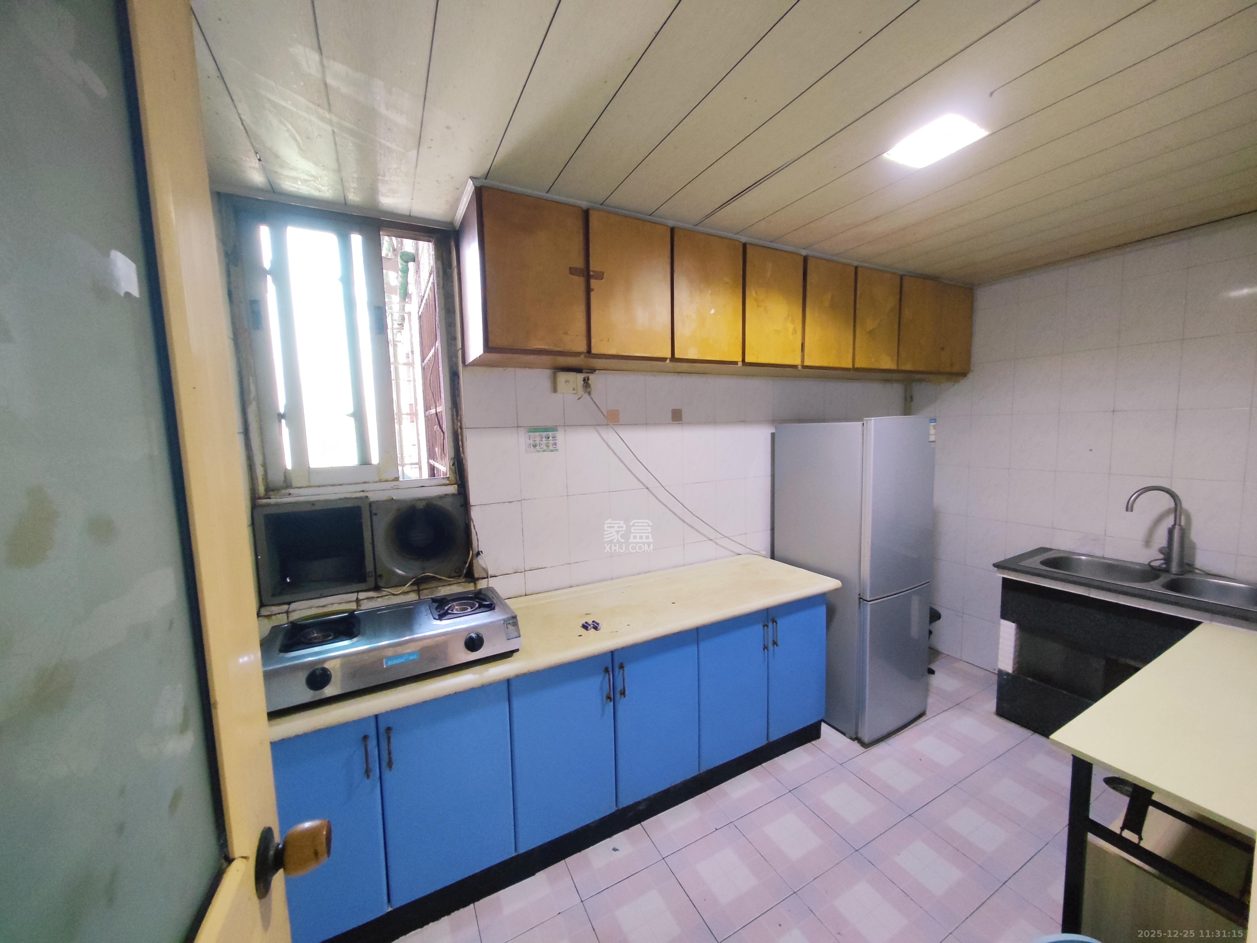 海东青大厦  4室2厅2卫    3200.0元/月室内图