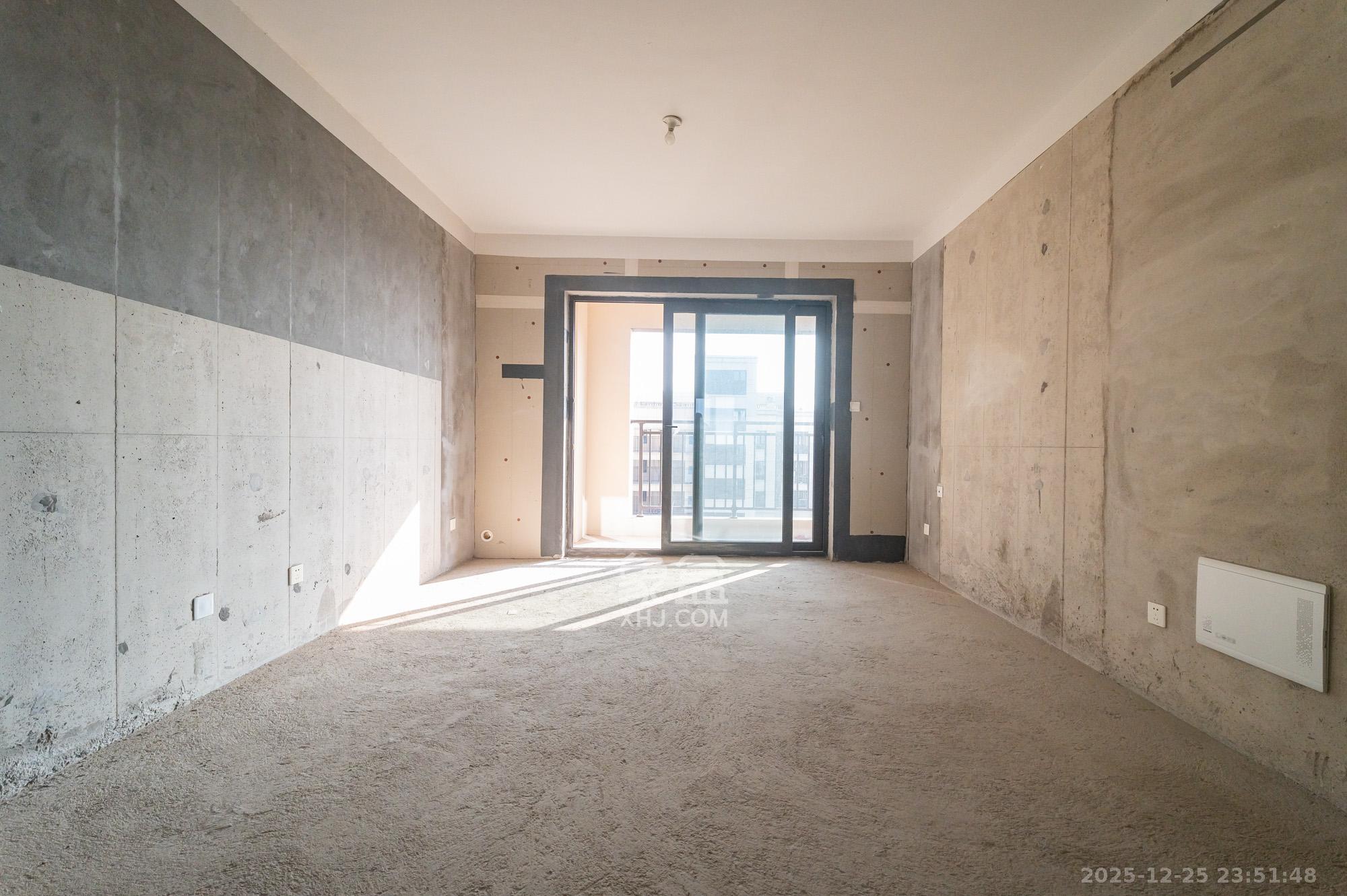 旭辉美的东樾城  4室2厅2卫    94.0万