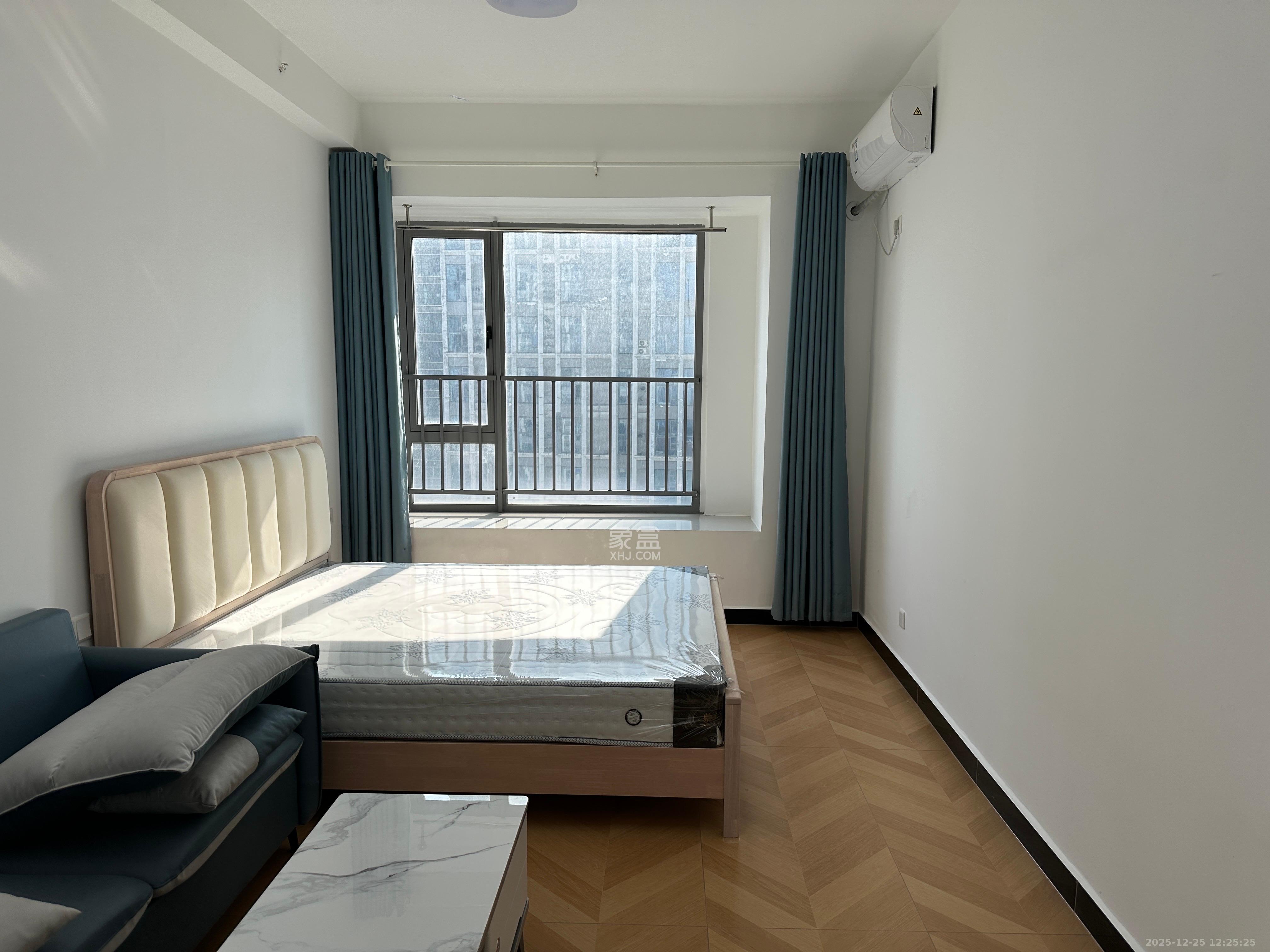 信诚湘江揽月（至善美景大厦）  1室1厅1卫    1300.0元/月