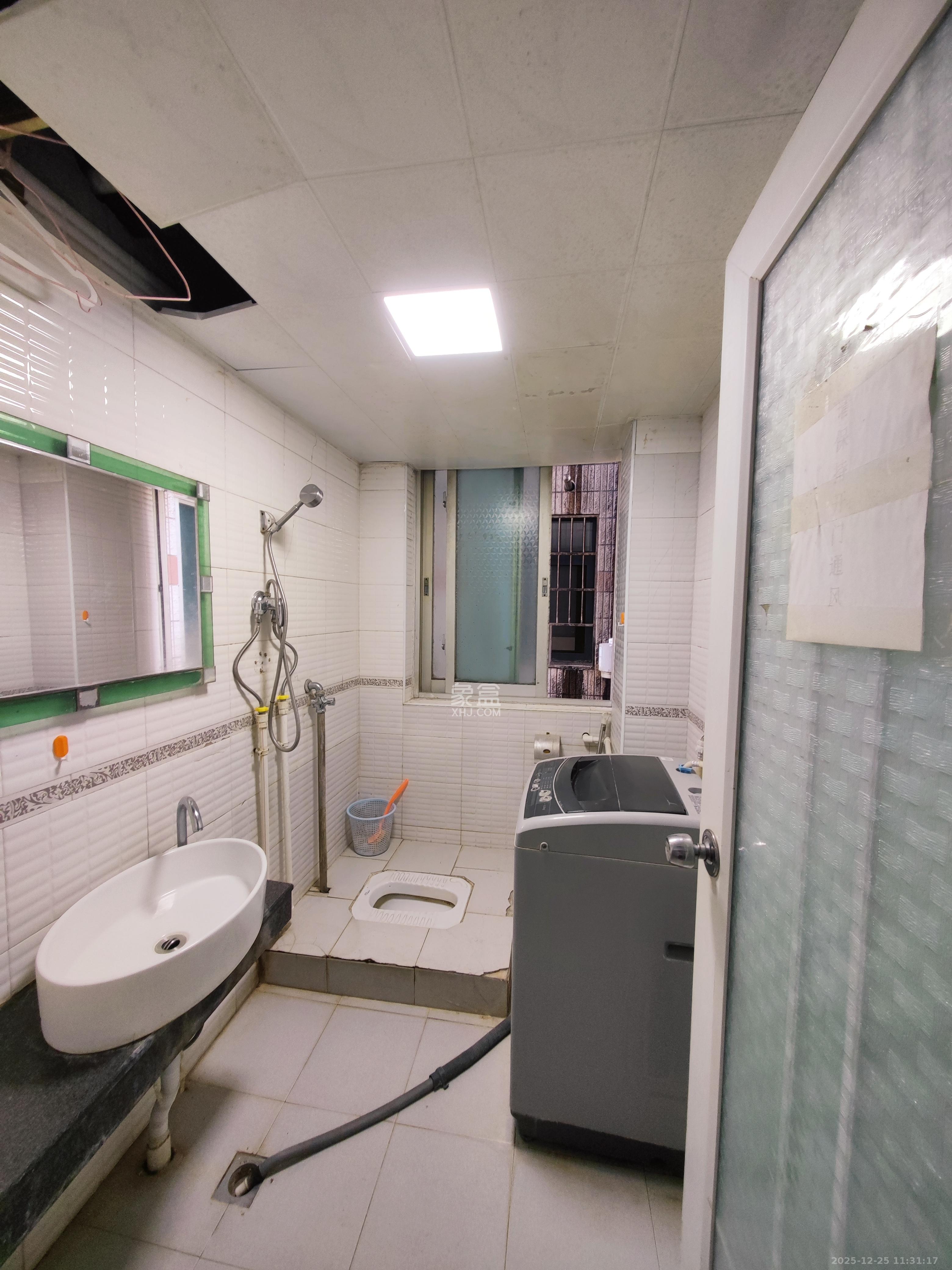 海东青大厦  4室2厅2卫    3200.0元/月室内图