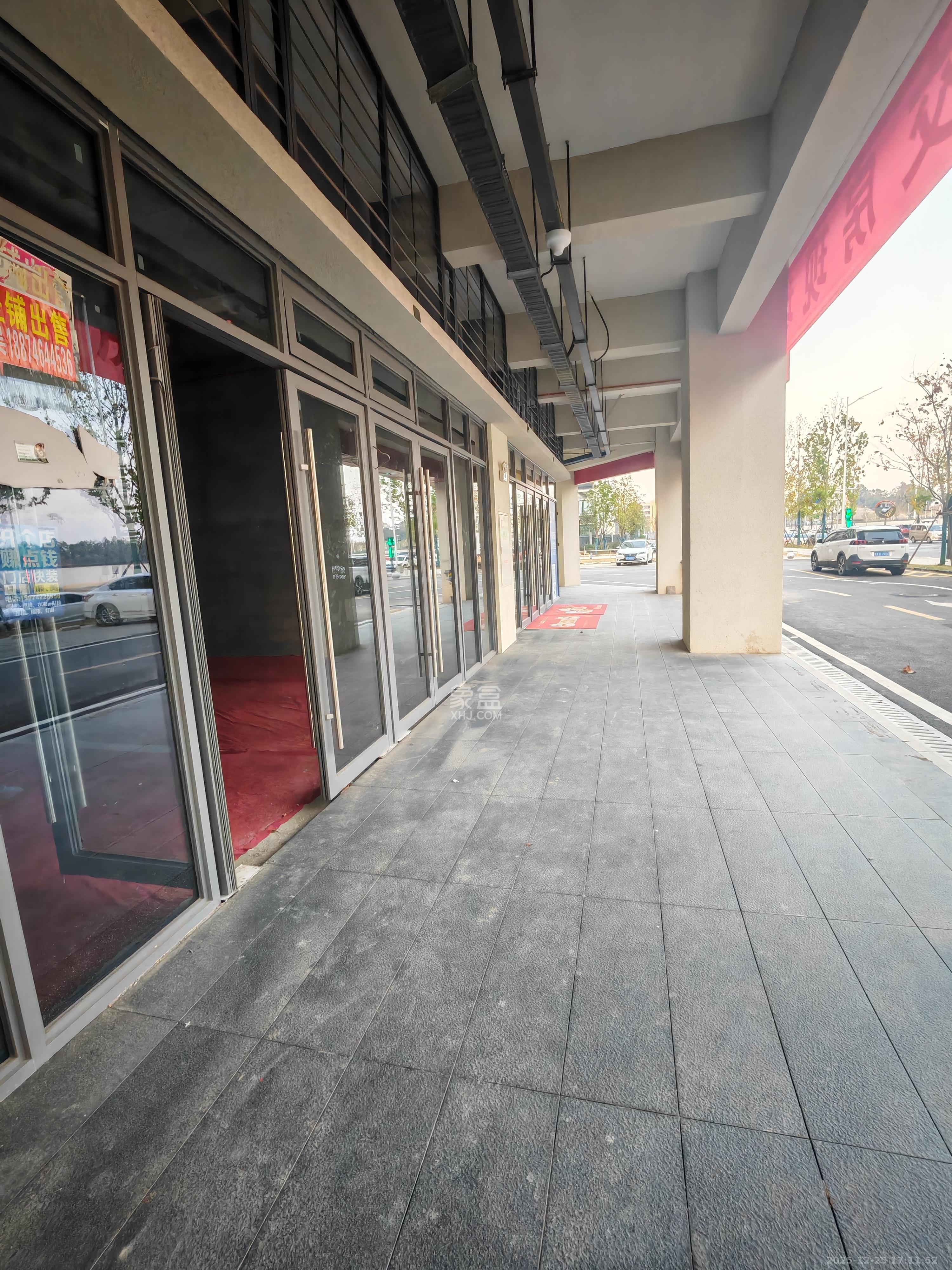 山月嘉园   94.0㎡      15500.0元/月室内图