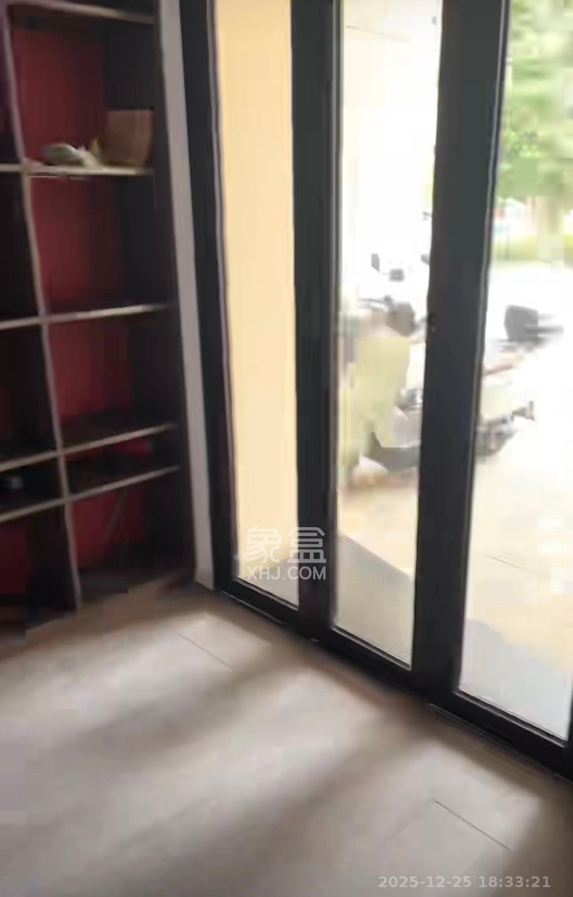 卓越浅水湾   77.0㎡      5000.0元/月室内图