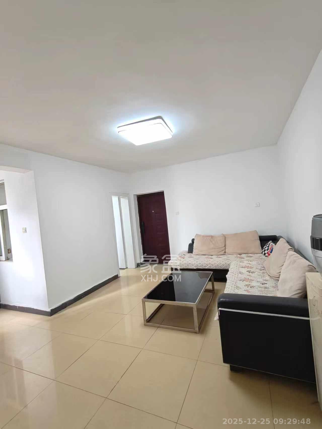 长铁高层  2室1厅1卫    2000.0元/月