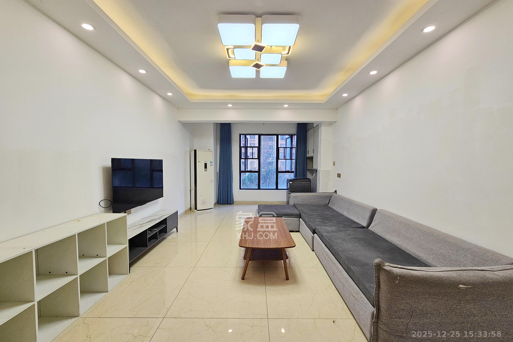 阳光城尚东湾青云苑  3室2厅1卫    73.9万