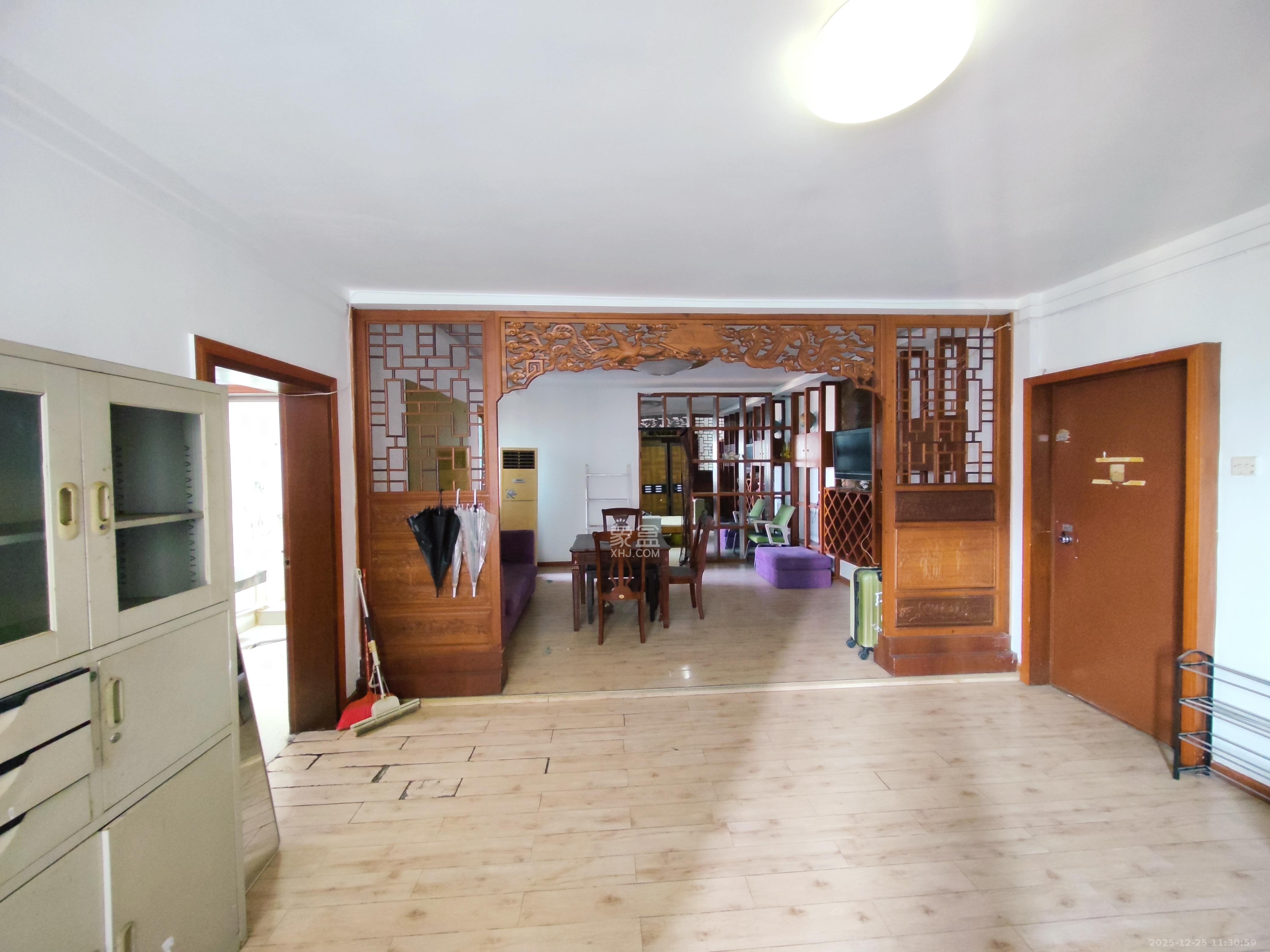 海东青大厦  4室2厅2卫    3200.0元/月室内图