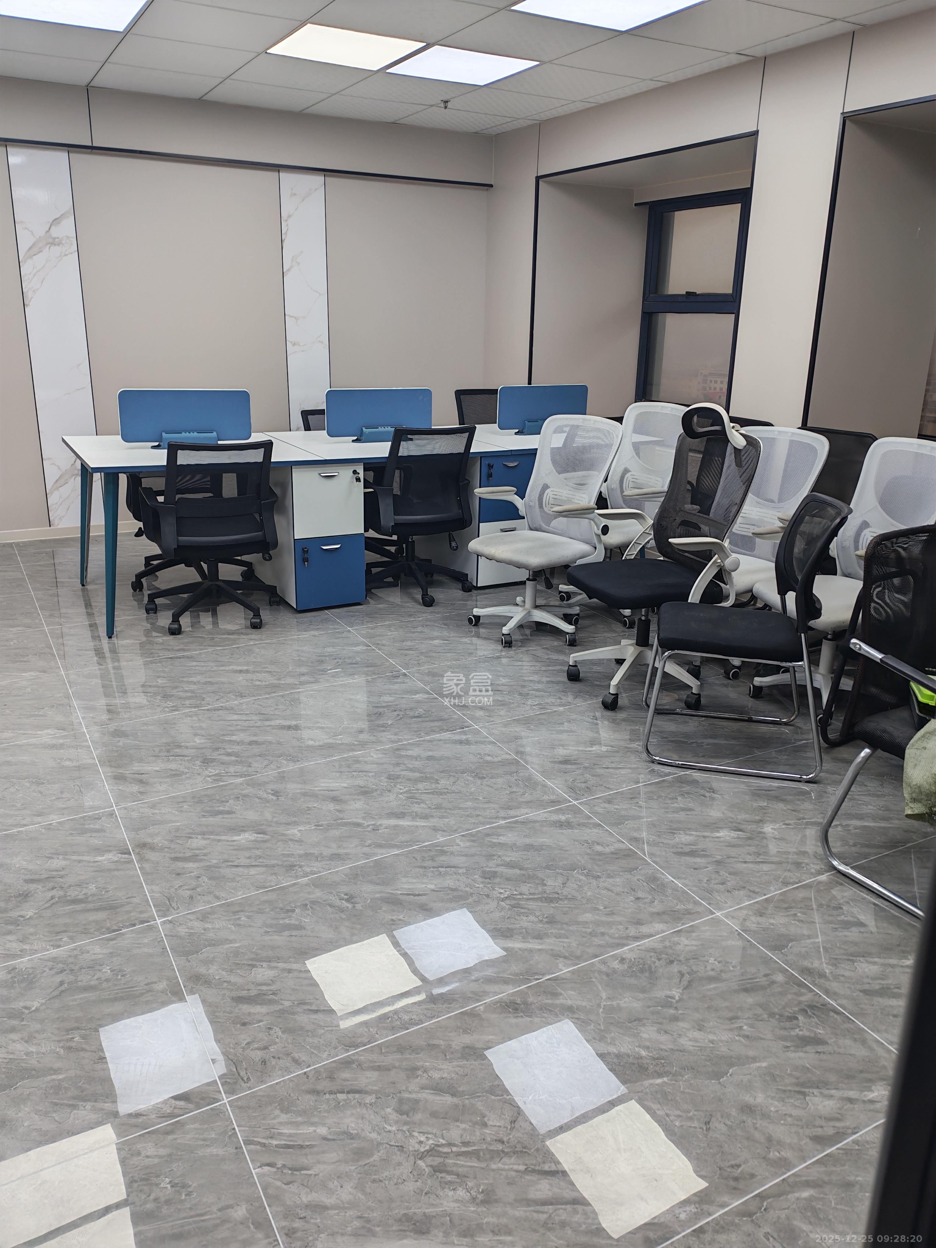 万象新天   160.0㎡      6500.0元/月室内图