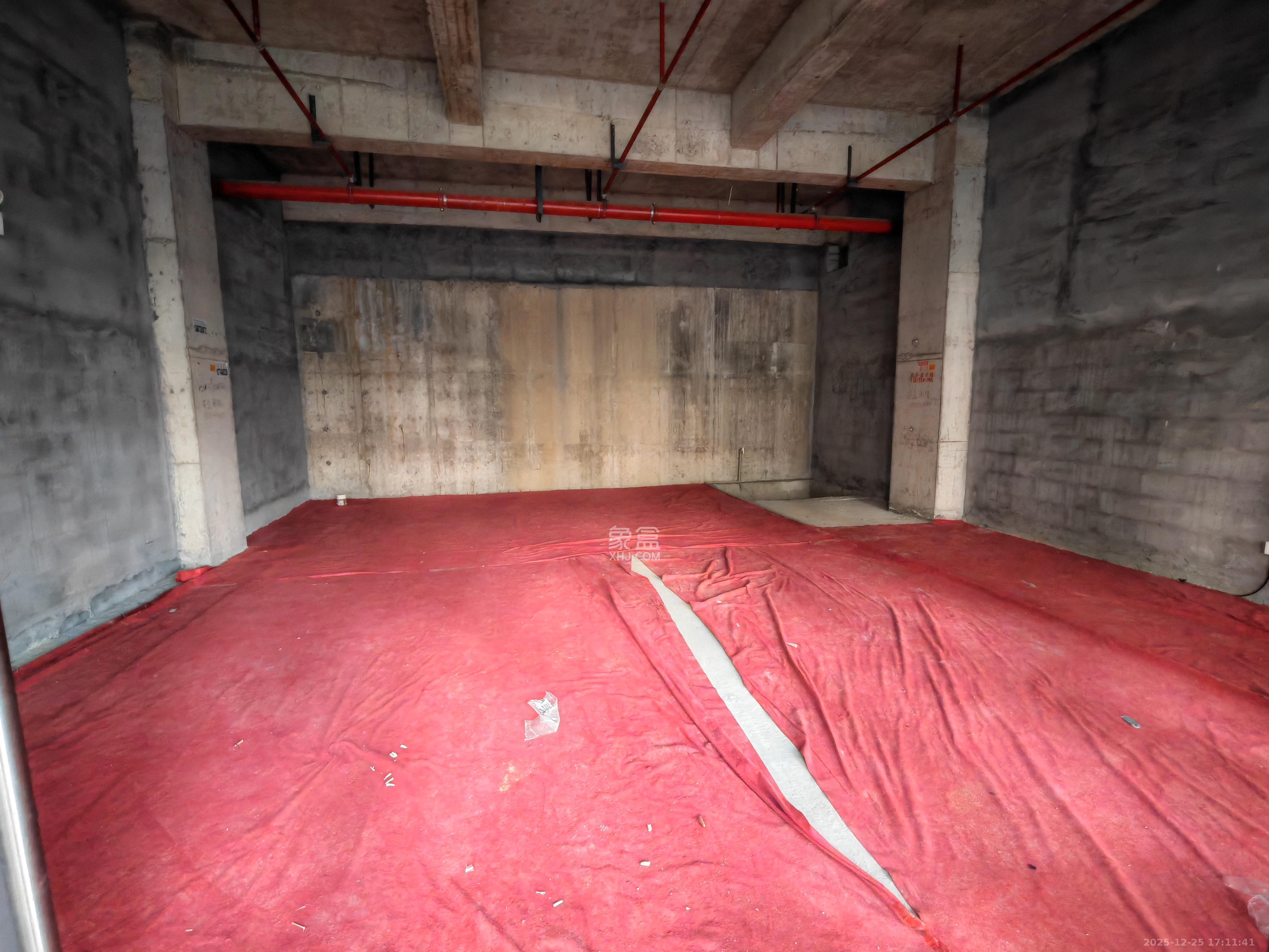 山月嘉园   94.0㎡      15500.0元/月