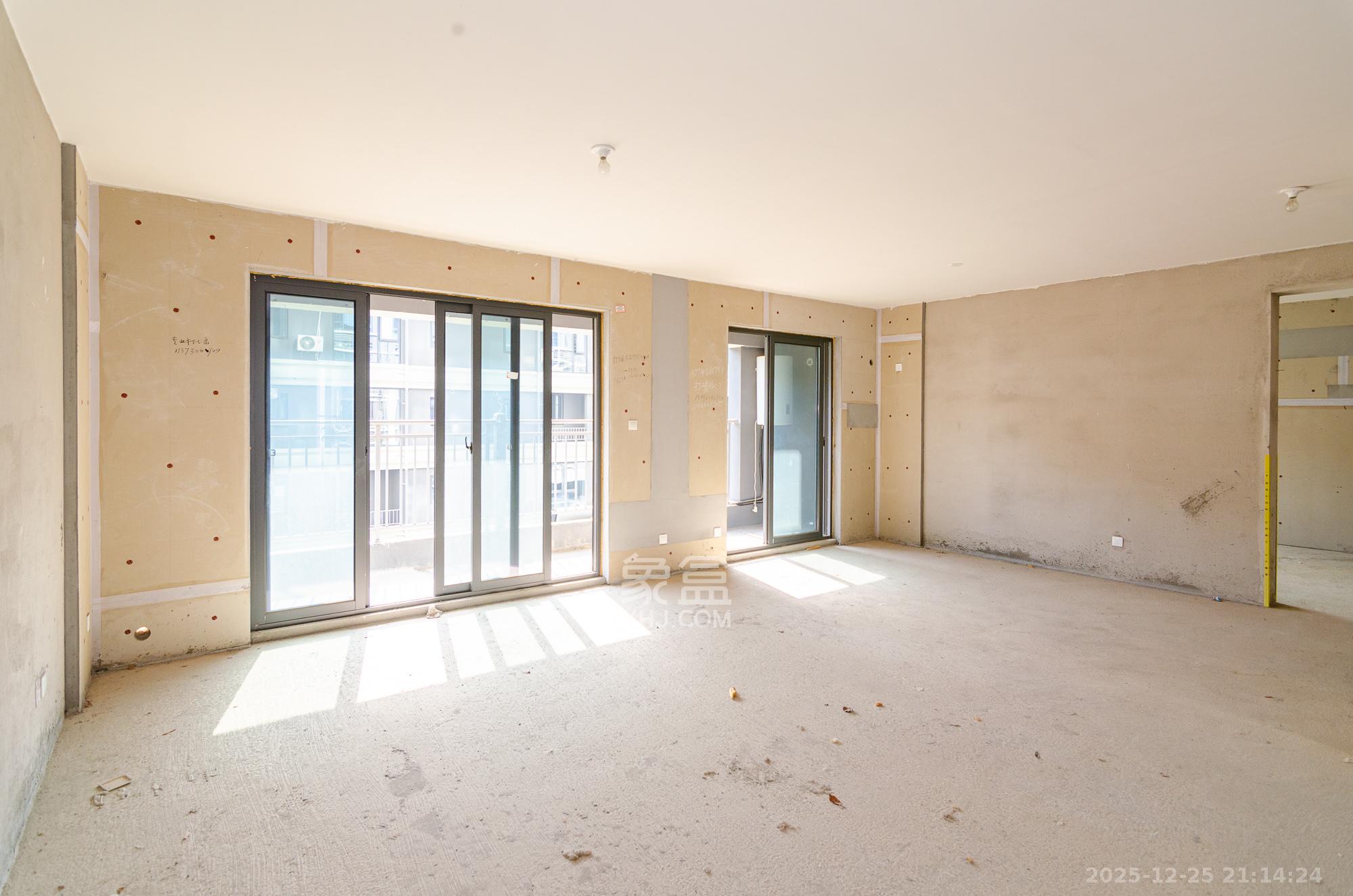 澳海云湘赋  4室2厅1卫    100.0万