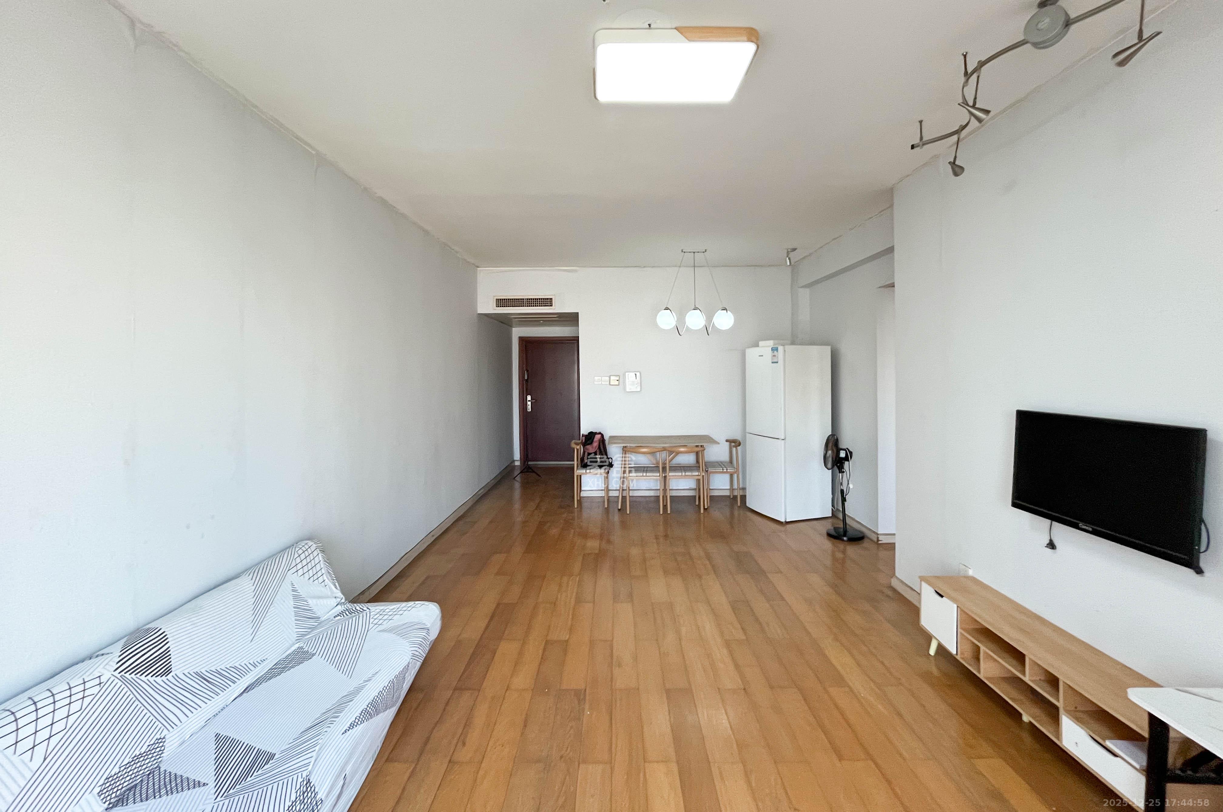 远大麓园  2室2厅1卫    59.0万客厅