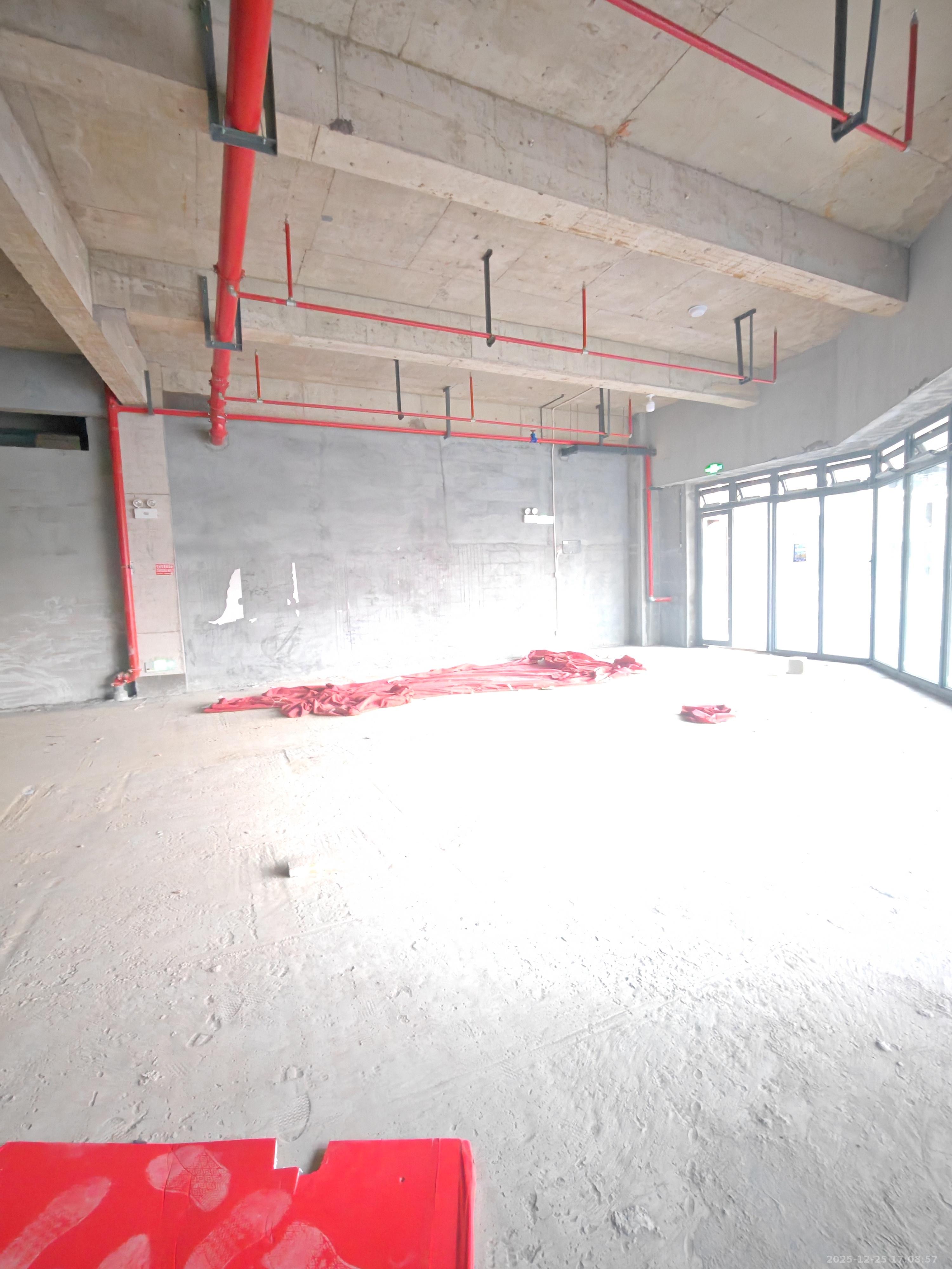 山月嘉园   221.0㎡      36000.0元/月室内图