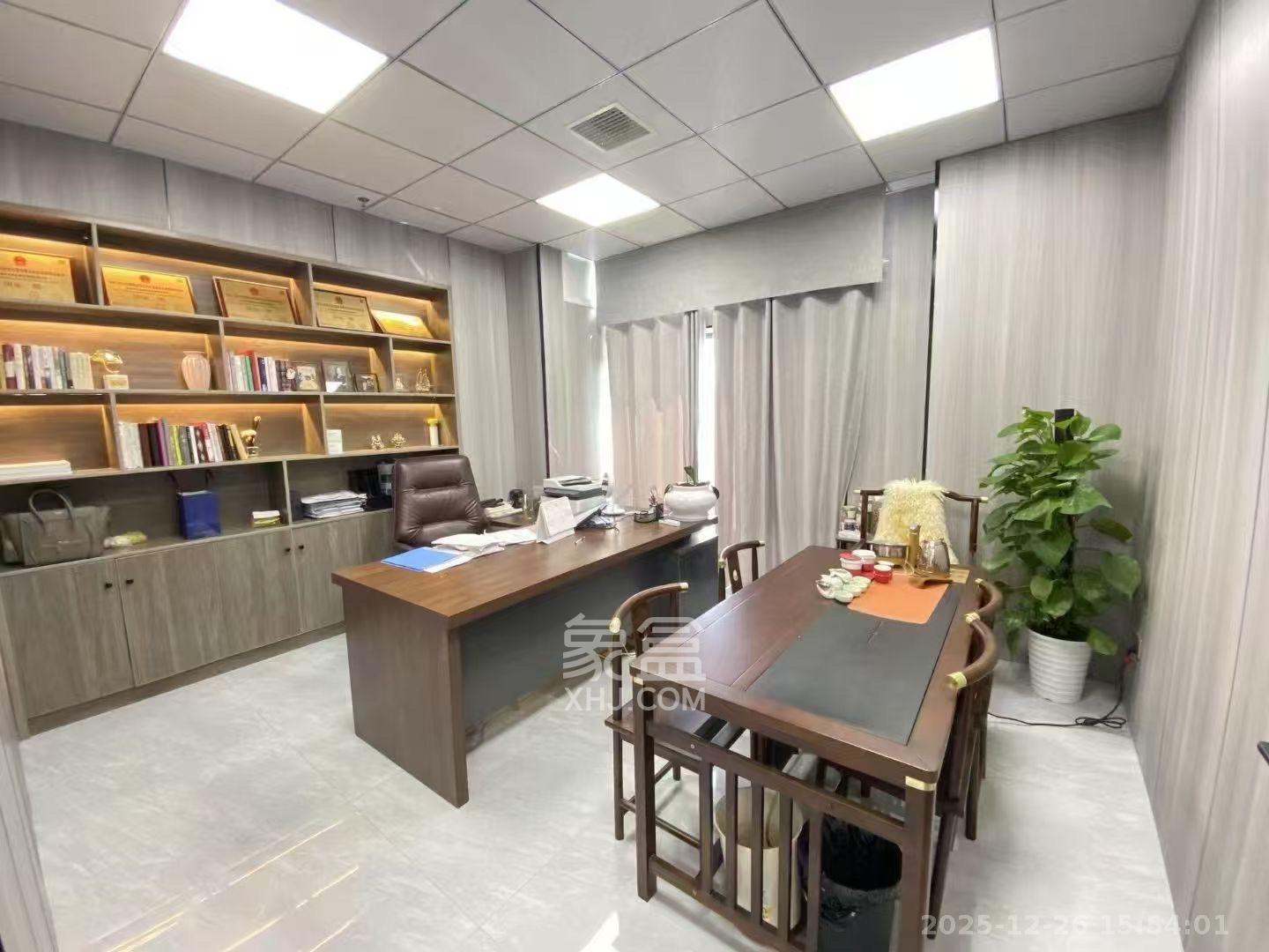 启迪协信中心  1室1厅1卫    4000.0元/月