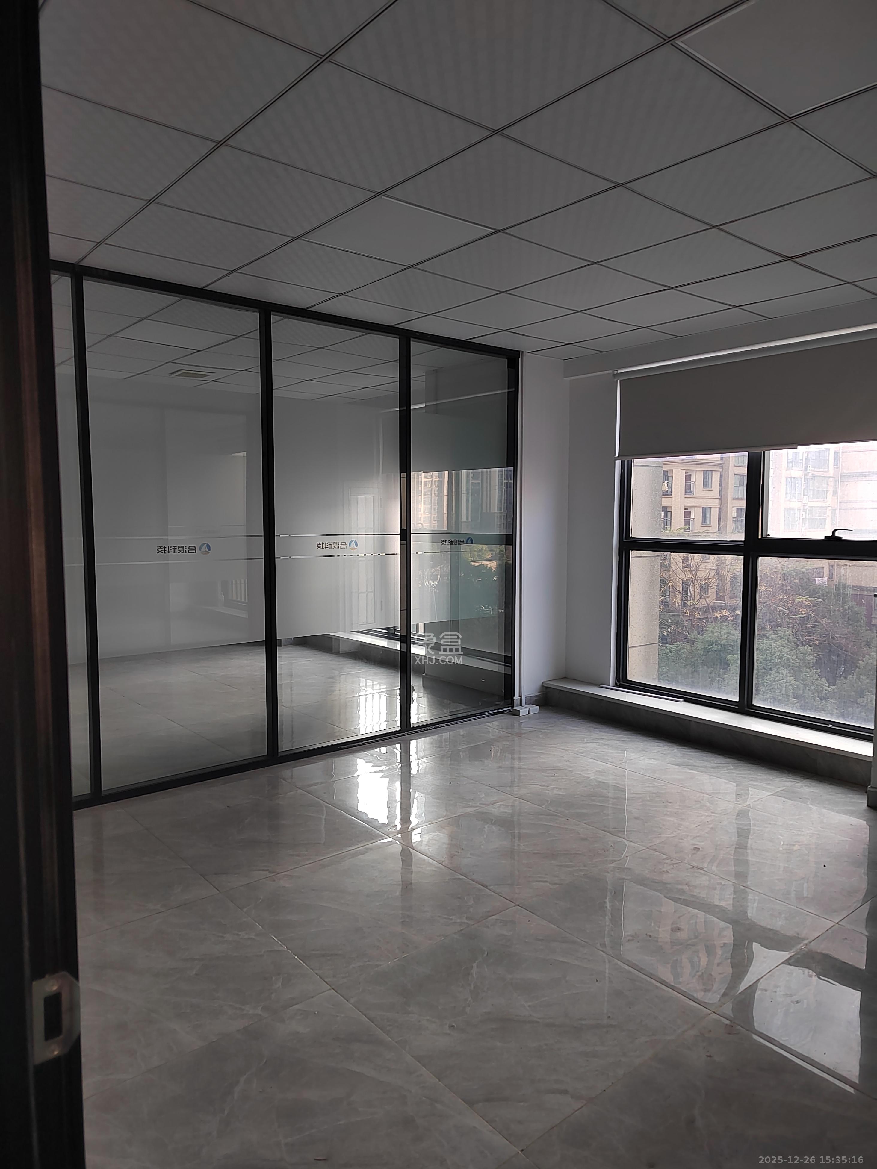 洋湖创富中心   258.0㎡      7000.0元/月室内图