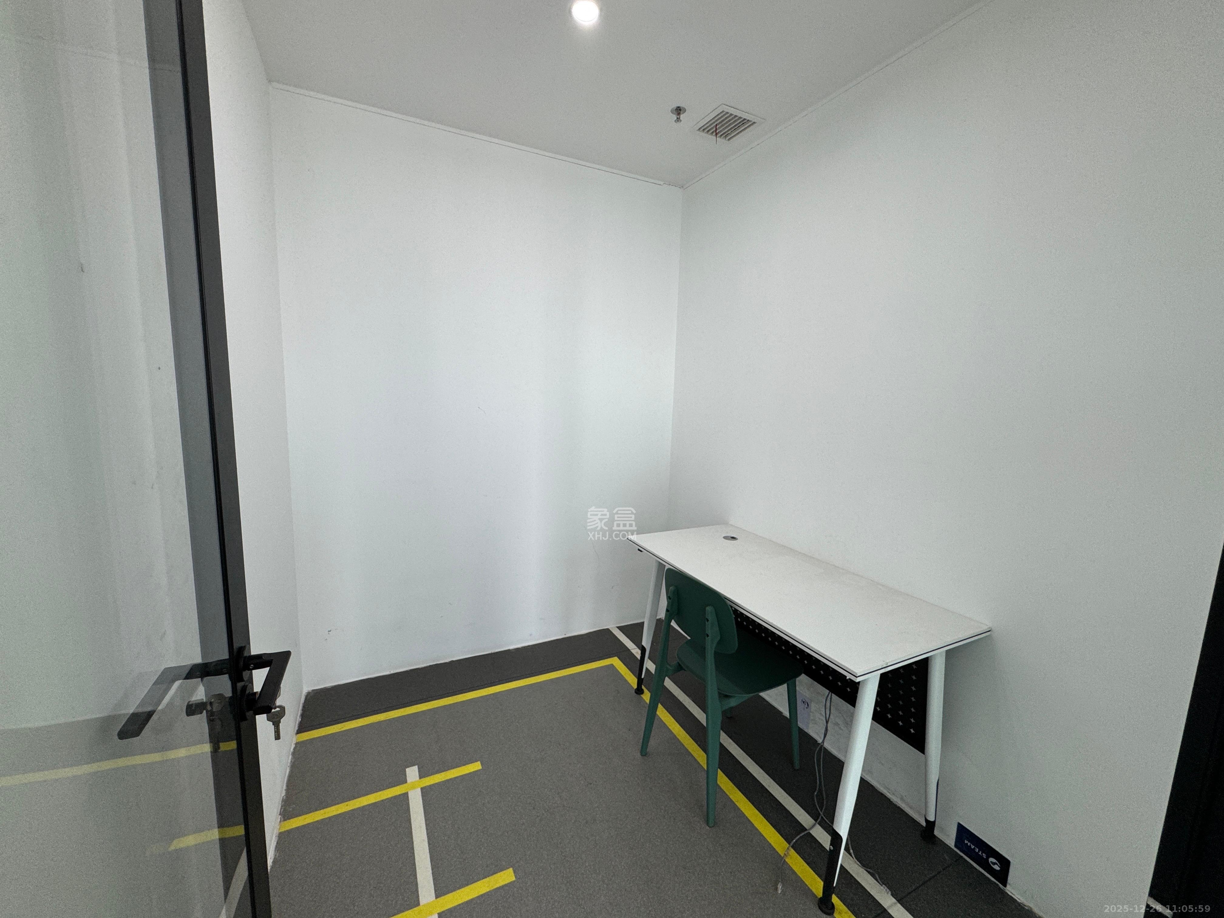 东盈商业广场（华泉城市广场）   250.0㎡      12800.0元/月室内图