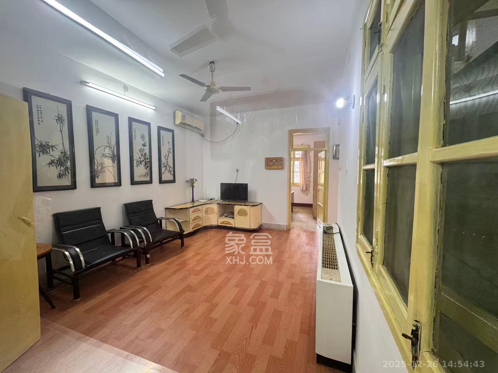 爱民路民主党派宿舍  3室2厅1卫    2200.0元/月