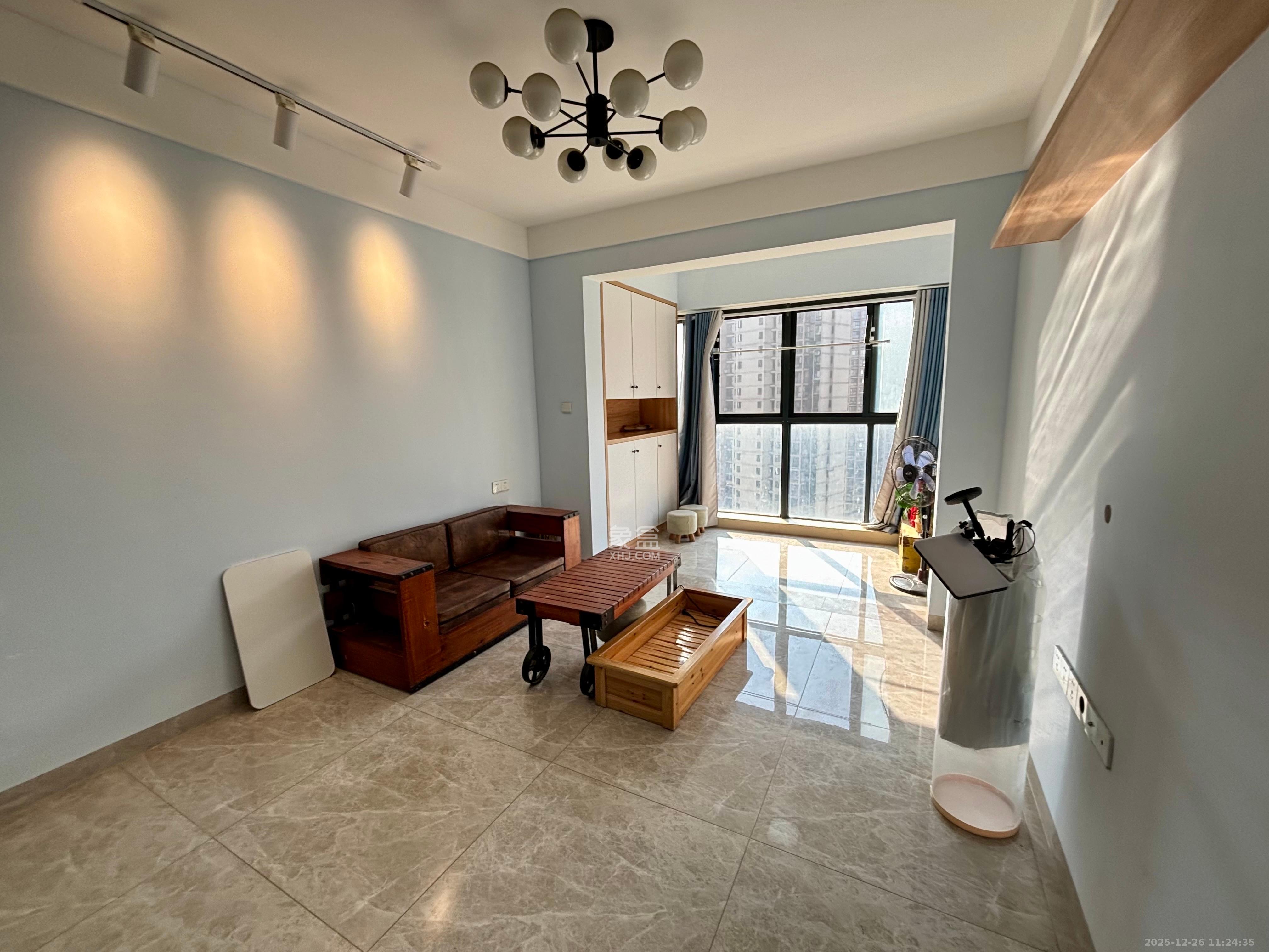 盛世耀凯  2室2厅1卫    2500.0元/月