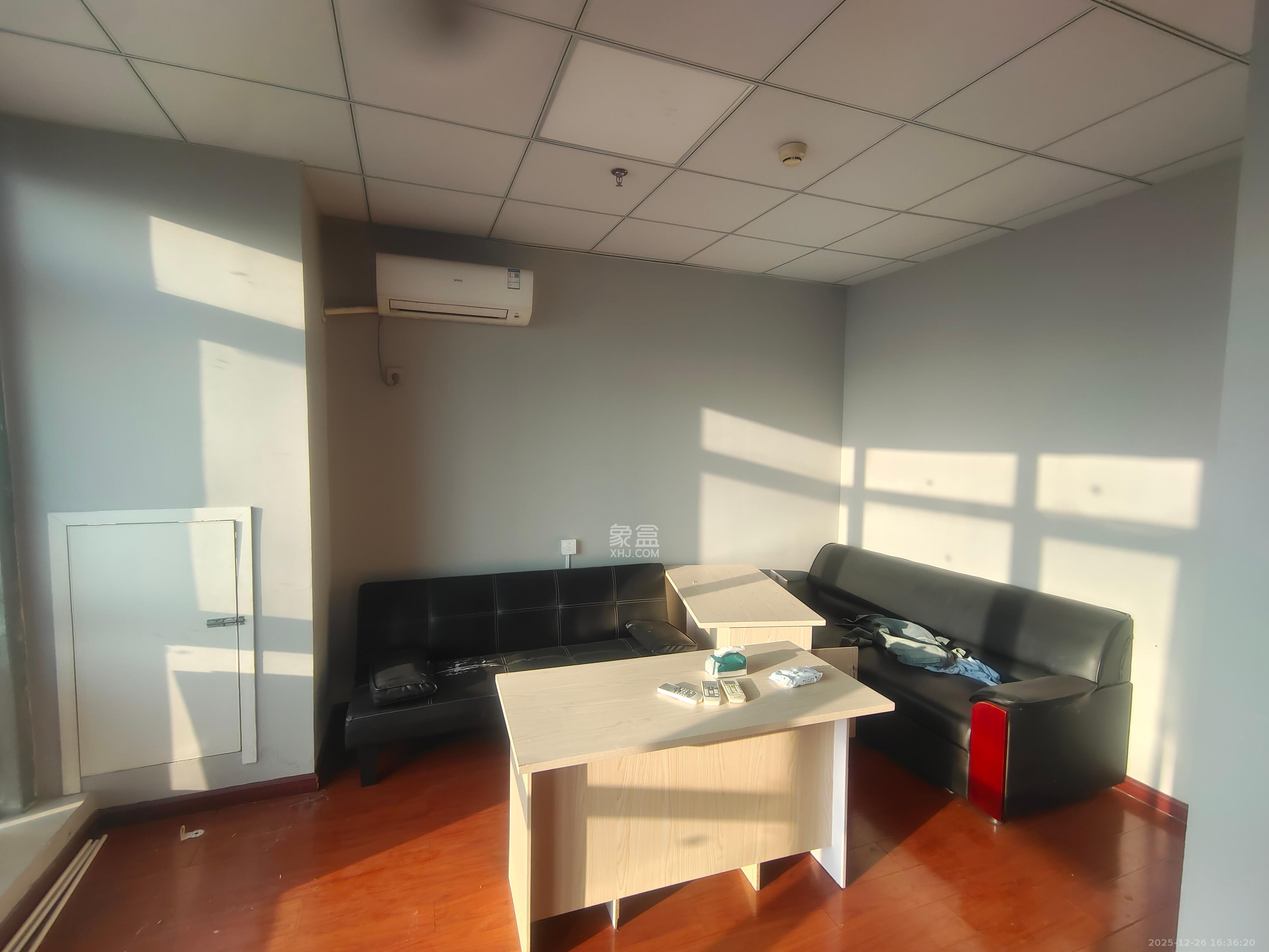 奥克斯缔壹城   260.0㎡      8000.0元/月室内图