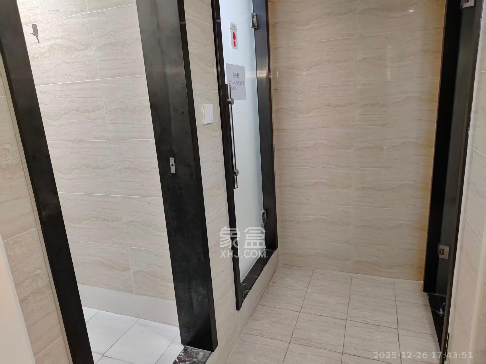 长房东郡   227.0㎡      23000.0元/月室内图