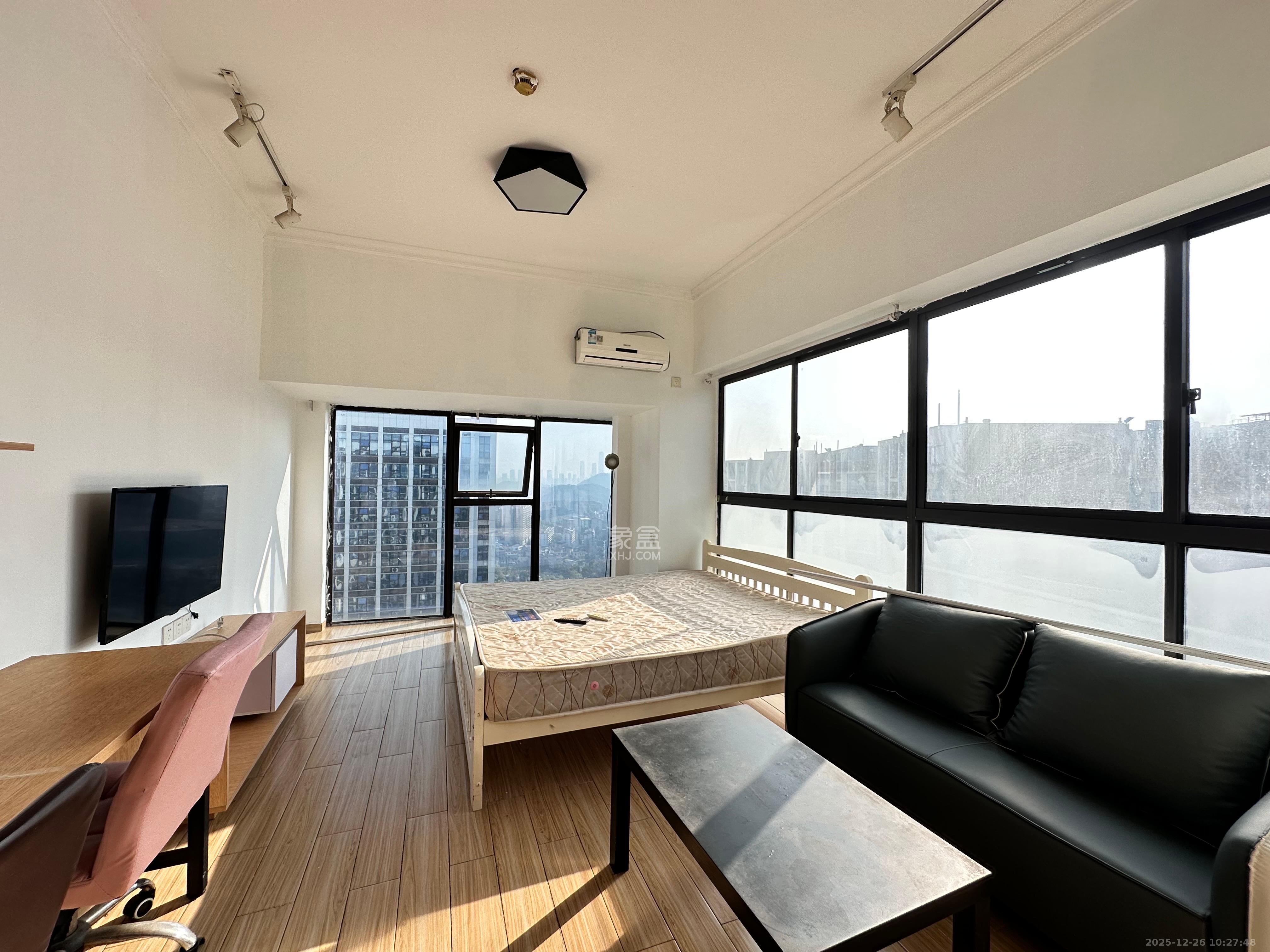 达美D6区  1室1厅1卫    1300.0元/月