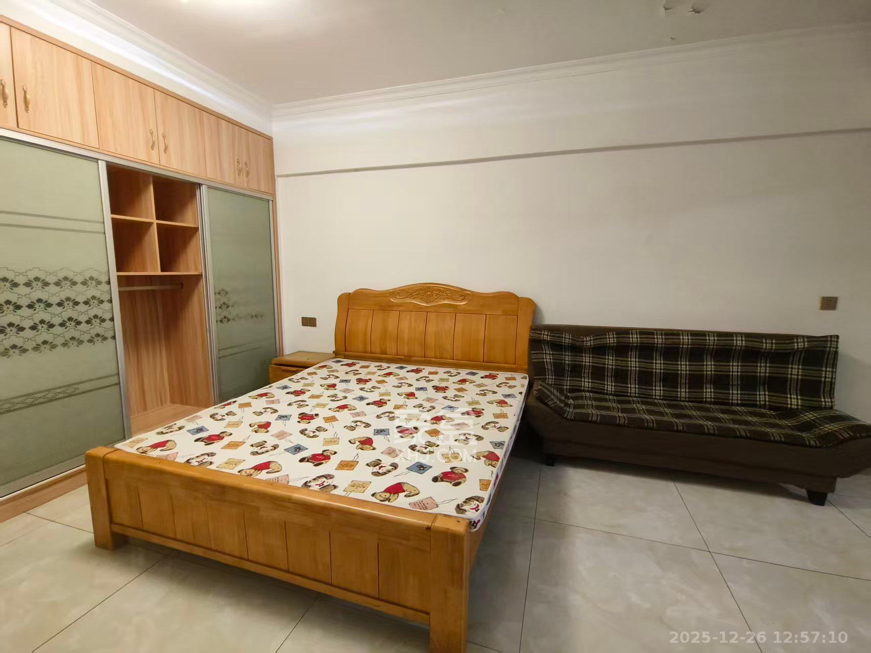 山水湾S区  1室1厅1卫    1450.0元/月