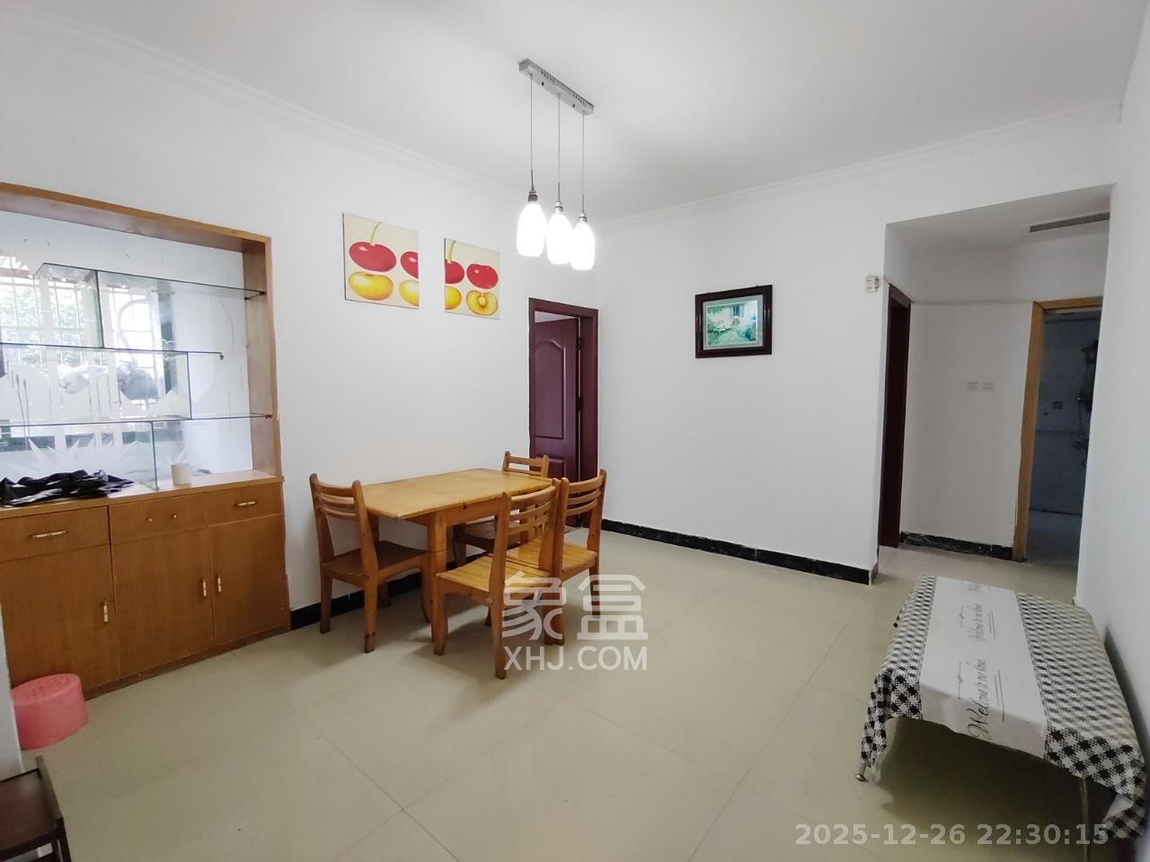 望兴景园一期  4室2厅1卫    2200.0元/月