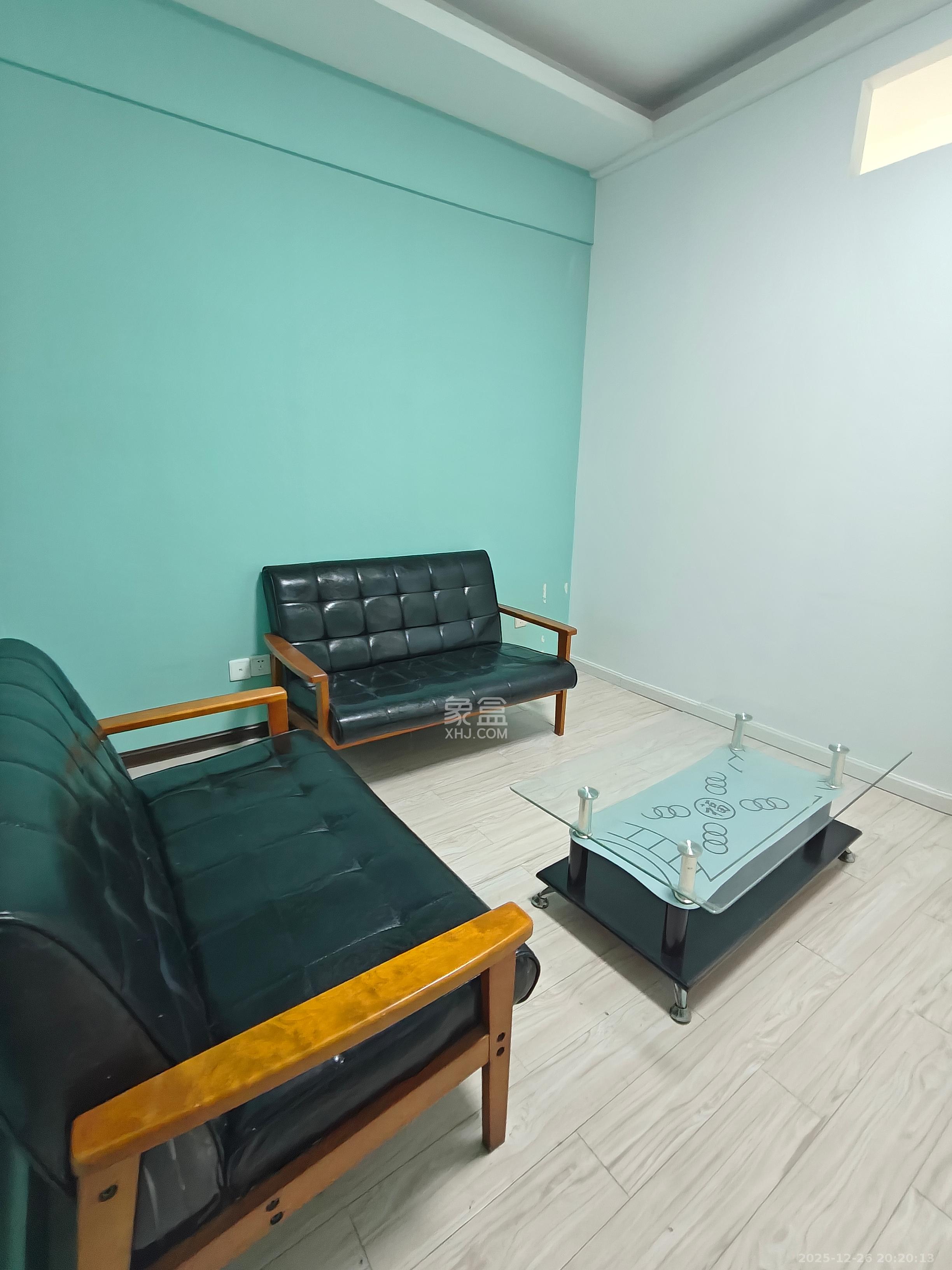 越界（天佑国际大厦）  1室1厅1卫    1800.0元/月