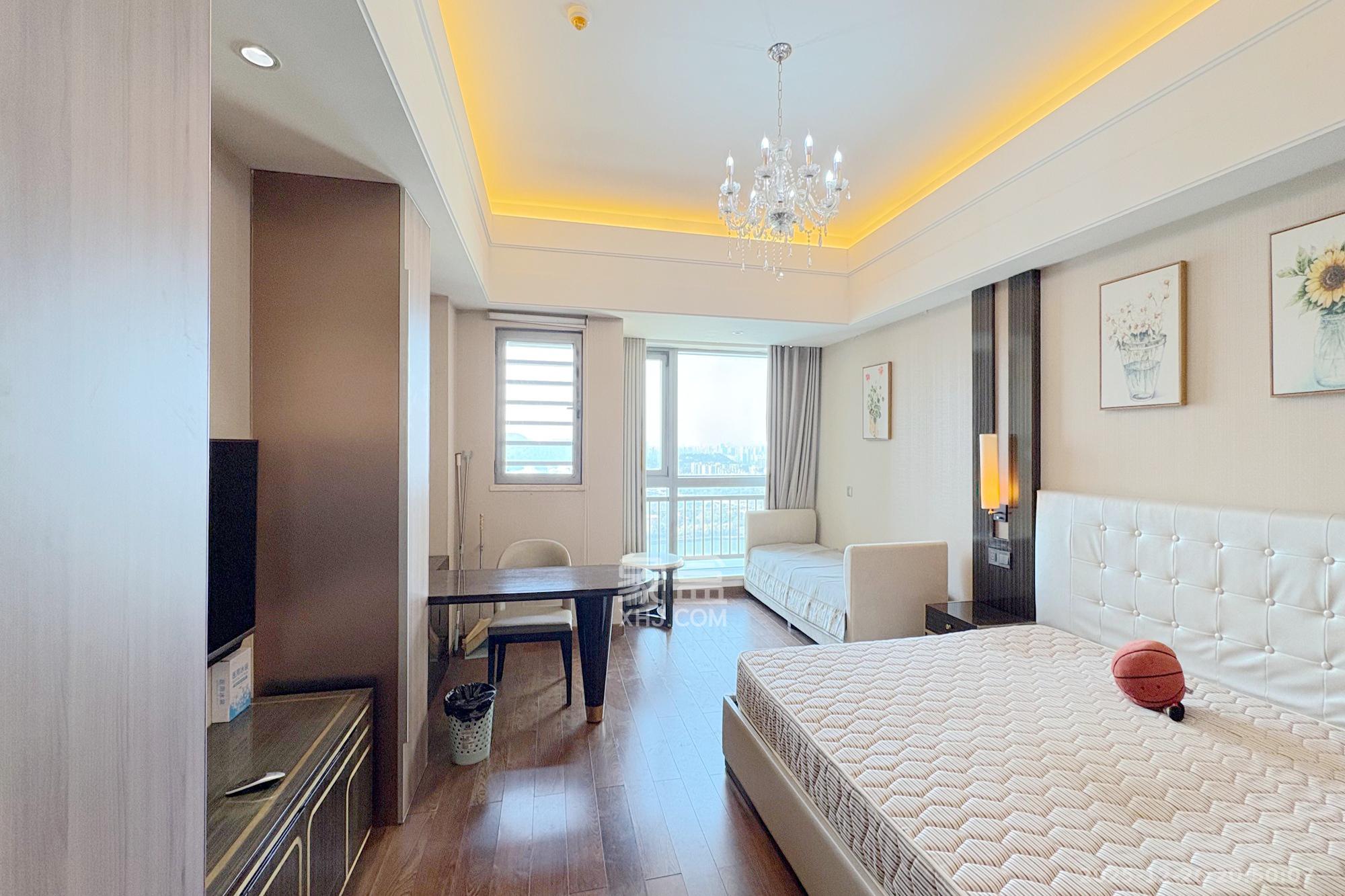 华远国际公寓  1室1厅1卫    95.0万