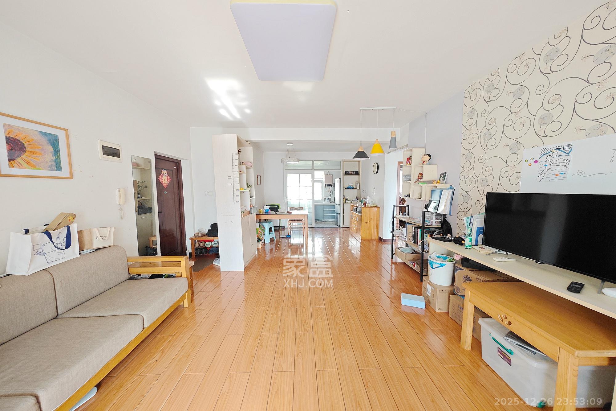 嘉盛华庭（一期、二期、三期）  2室2厅1卫    70.0万