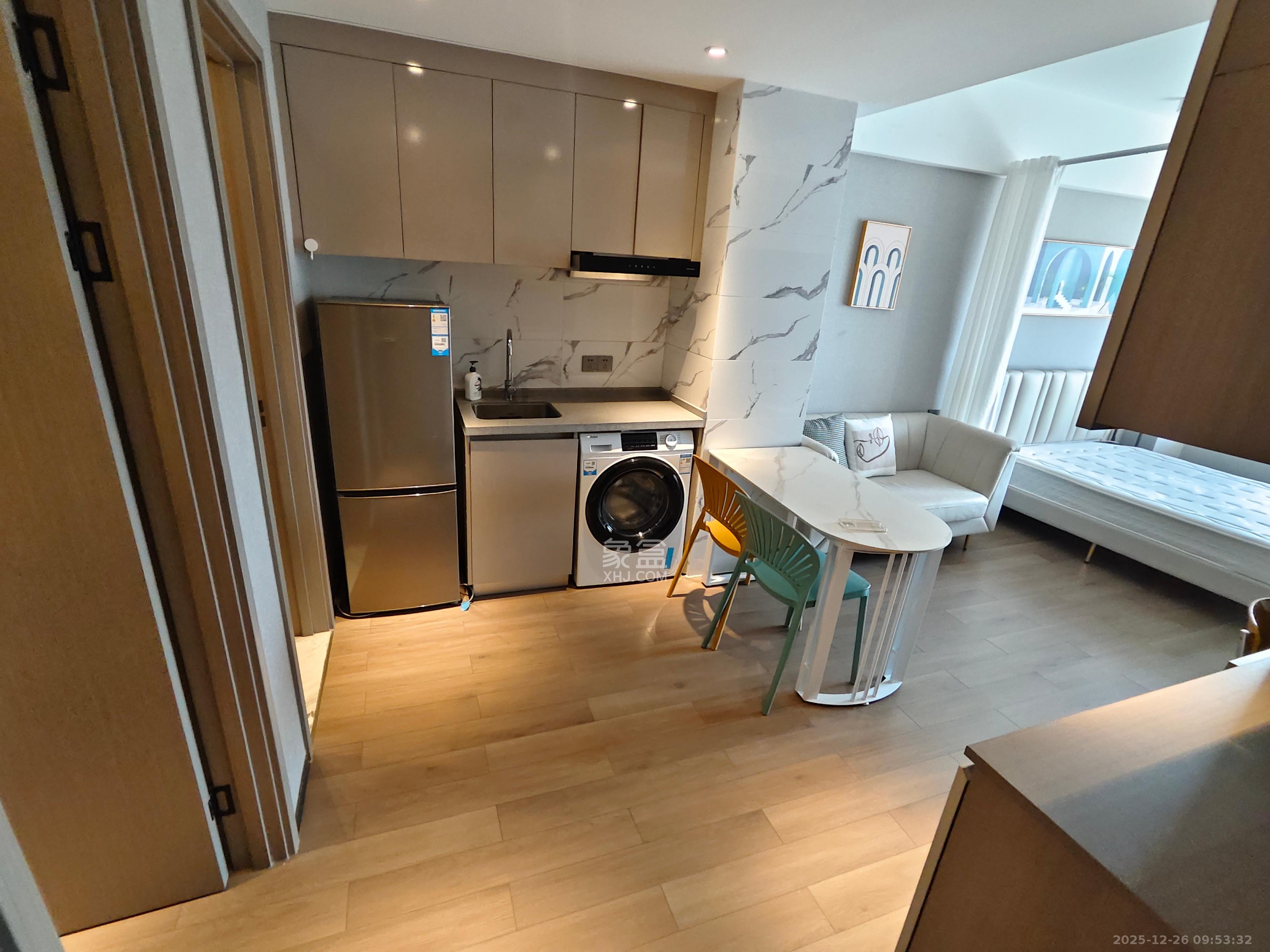 达美涧溪山  1室1厅1卫    2200.0元/月