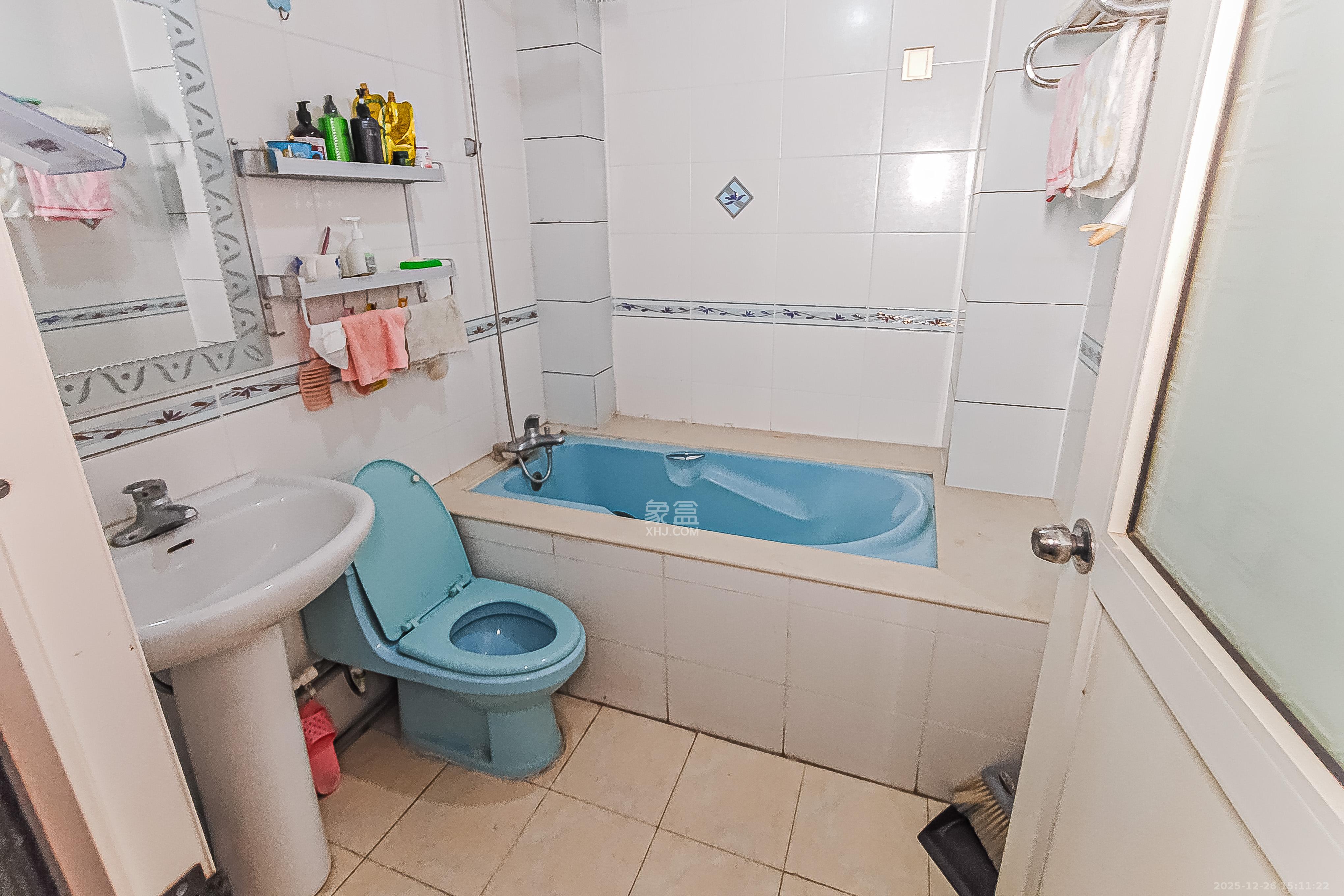 杏花园小区 3室2厅2卫 96.0万 杏花园小区 3室2厅2卫 96.0万卫生间