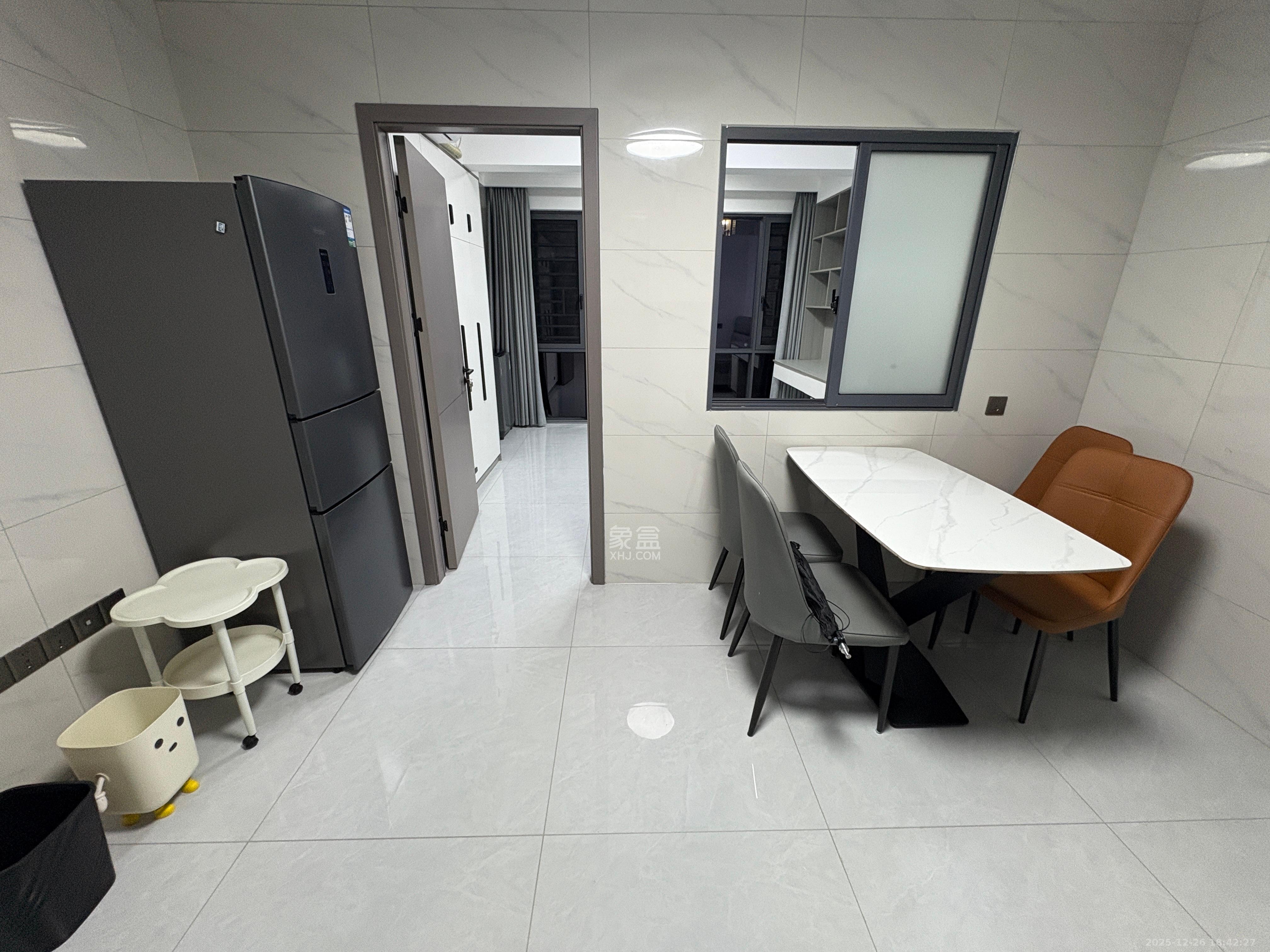 旭日嘉苑  2室1厅1卫    2000.0元/月